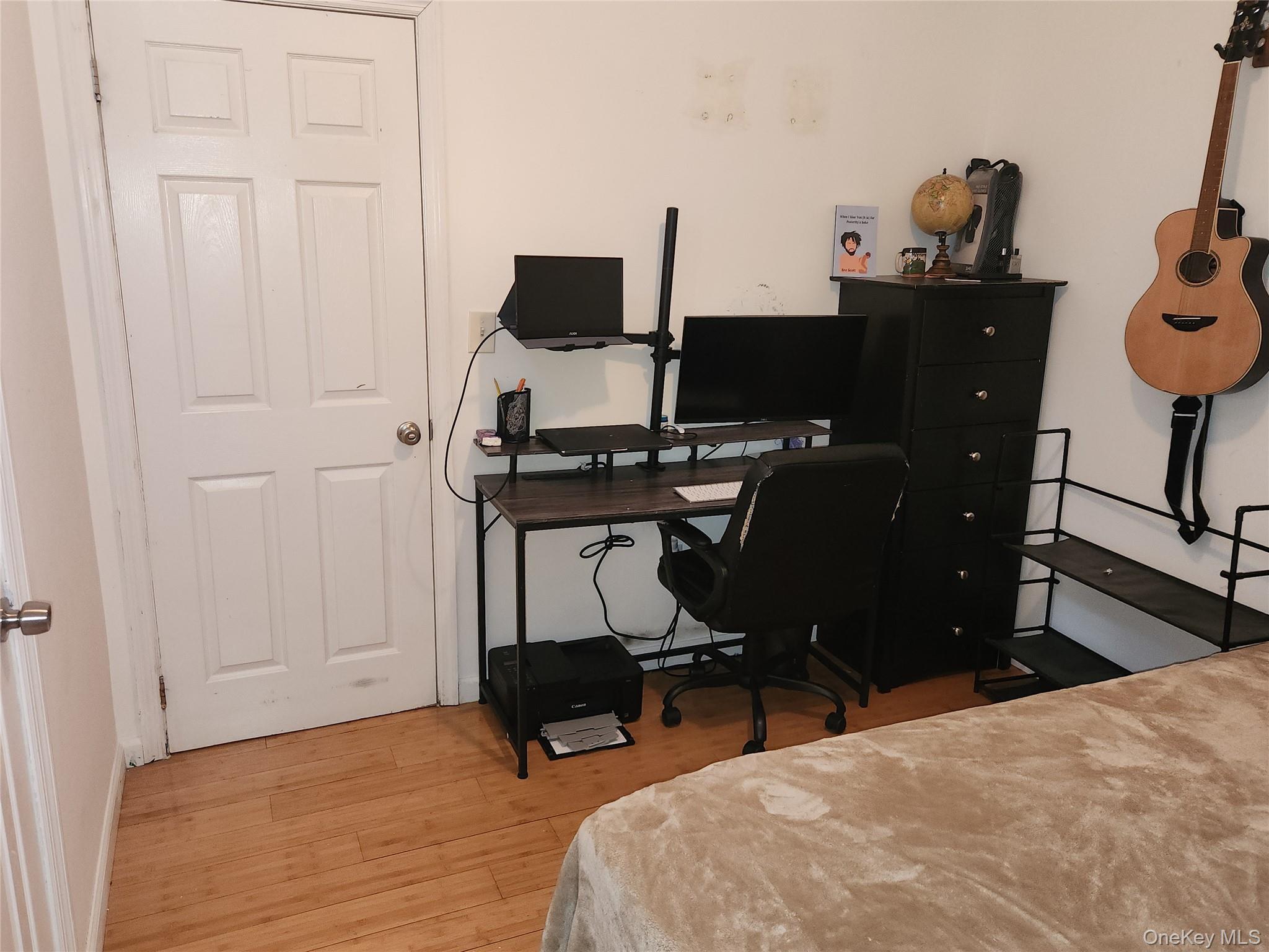 Single Family Gunther  Bronx, NY 10469, MLS-1015048-14