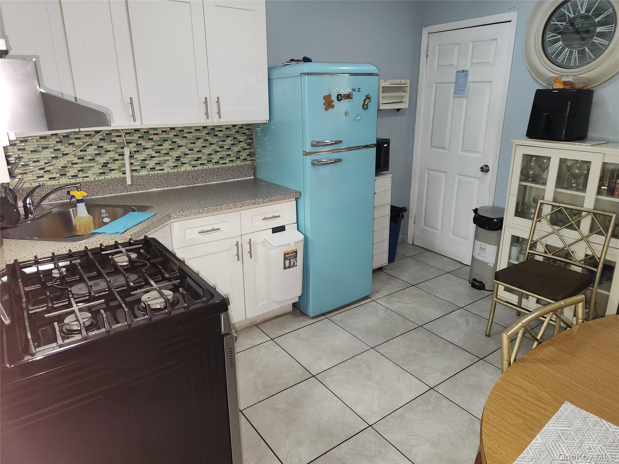 Single Family Gunther  Bronx, NY 10469, MLS-1015048-26