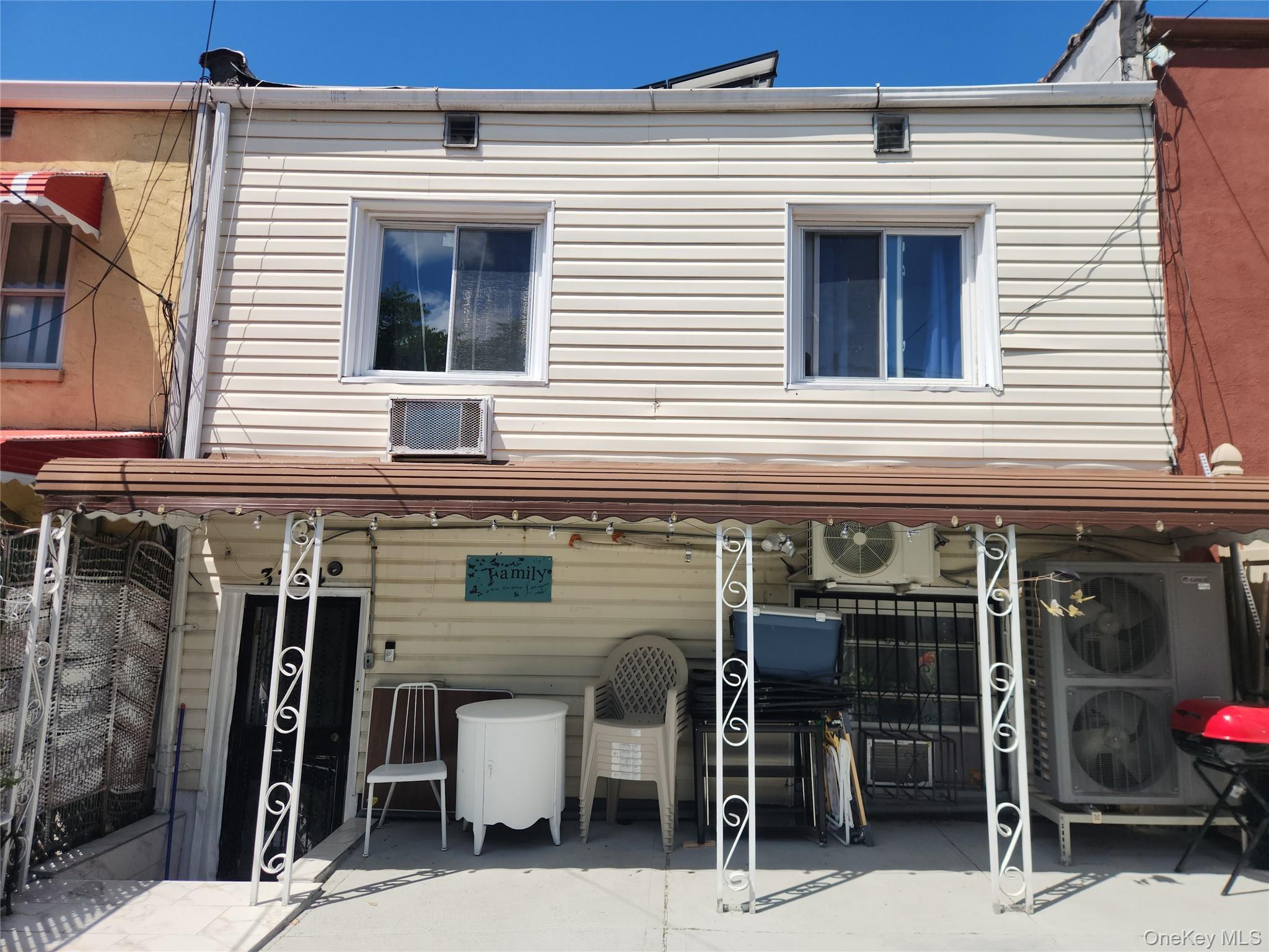 Single Family Gunther  Bronx, NY 10469, MLS-1015048-27