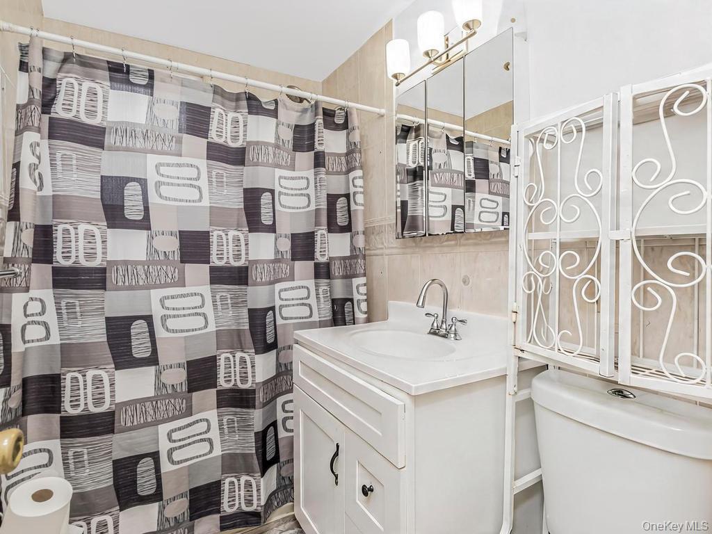 Single Family Grace Avenue Bronx, NY 10466, MLS-1015049-14