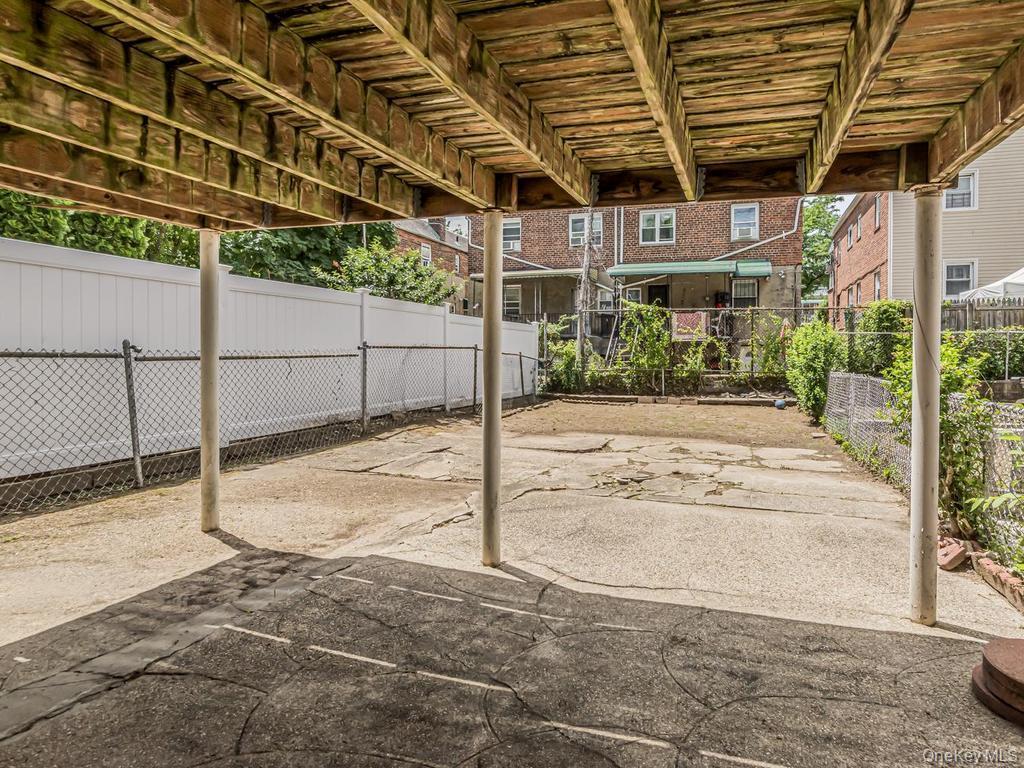 Single Family Grace Avenue Bronx, NY 10466, MLS-1015049-17
