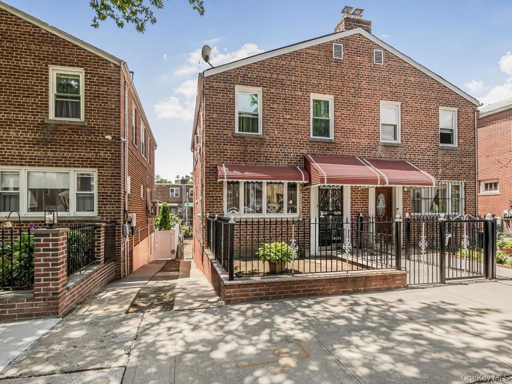 Single Family Grace Avenue Bronx, NY 10466, MLS-1015049-2