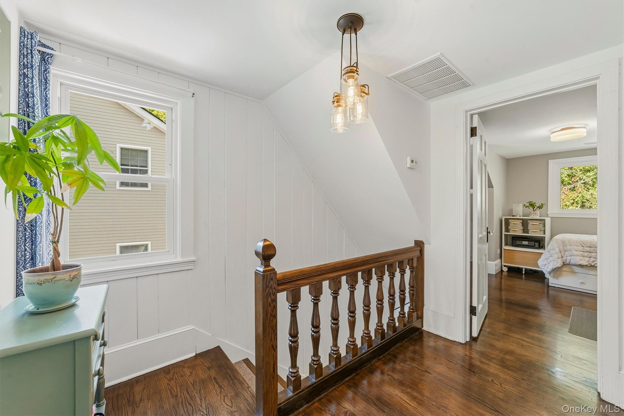 Single Family Brook Place Westchester County, NY 10562, MLS-1015069-19