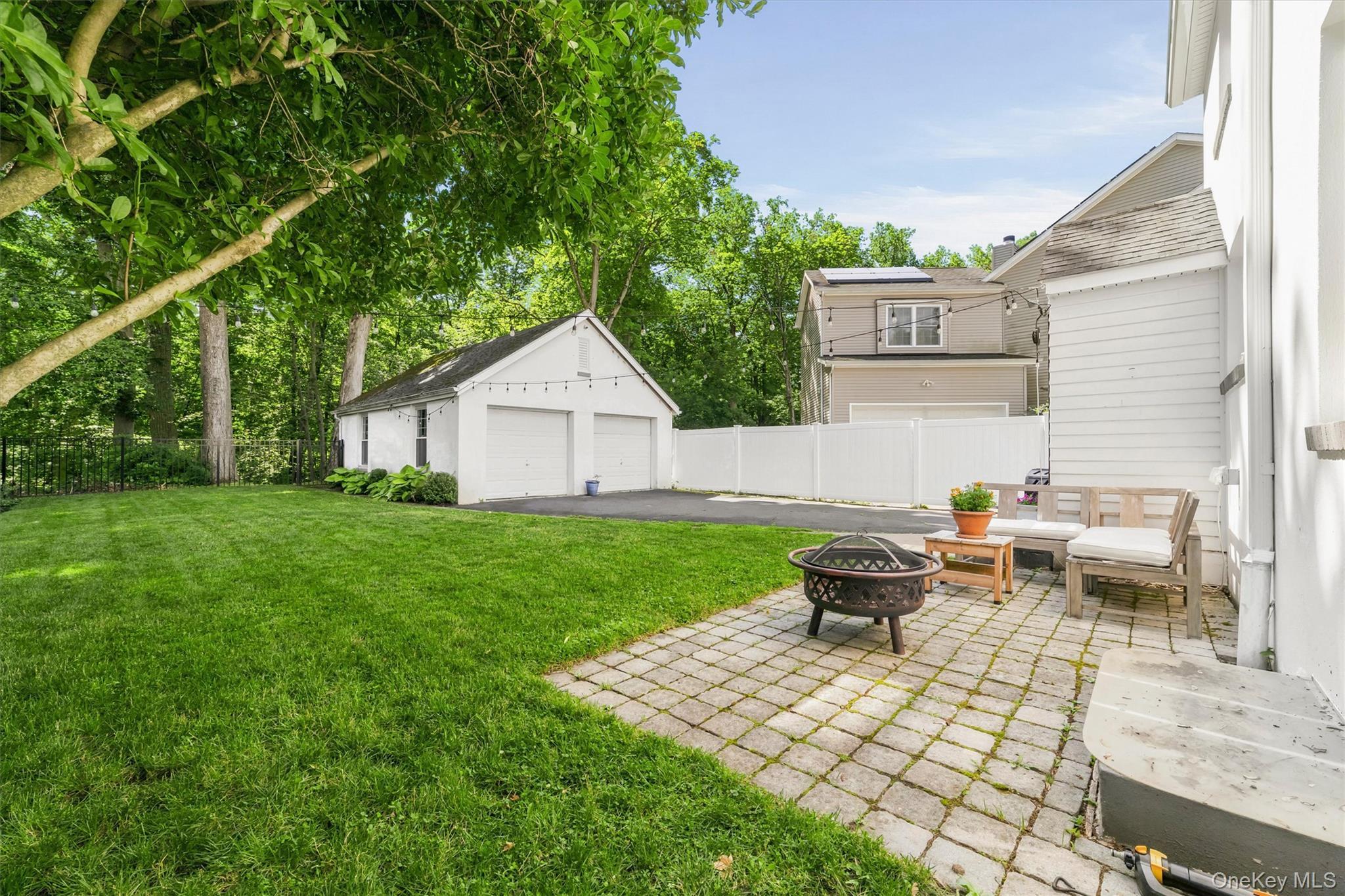 Single Family Brook Place Westchester County, NY 10562, MLS-1015069-27