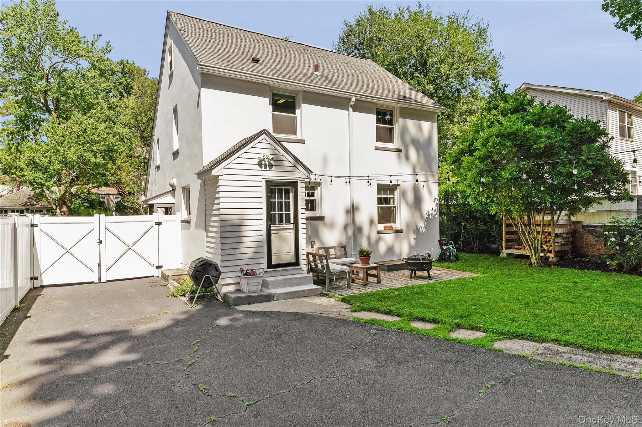 Single Family Brook Place Westchester County, NY 10562, MLS-1015069-29