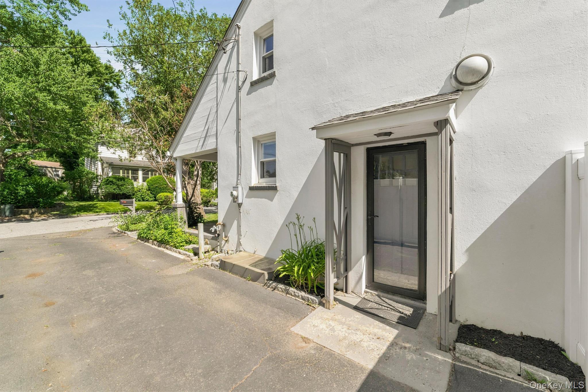 Single Family Brook Place Westchester County, NY 10562, MLS-1015069-30