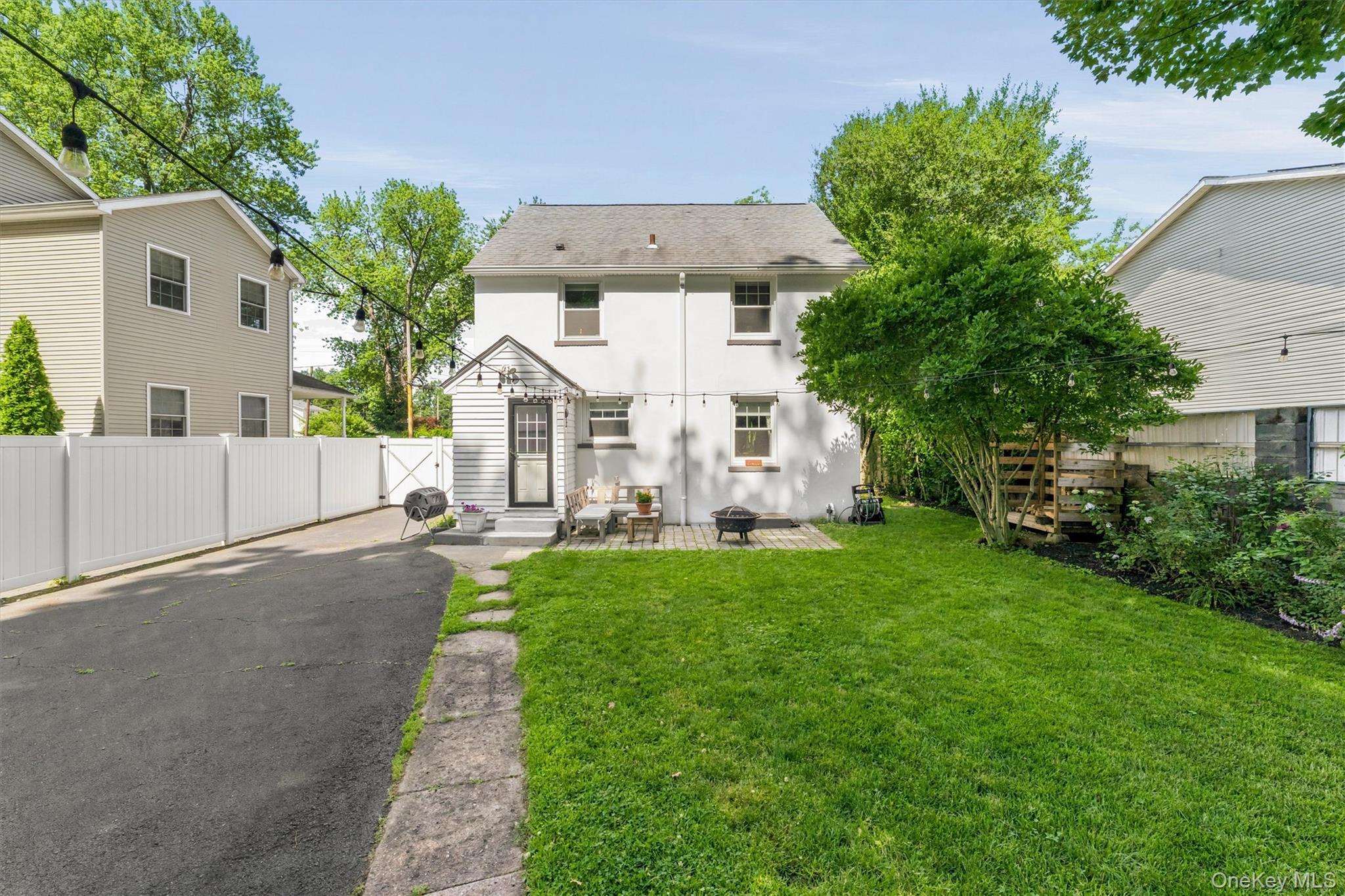 Single Family Brook Place Westchester County, NY 10562, MLS-1015069-31