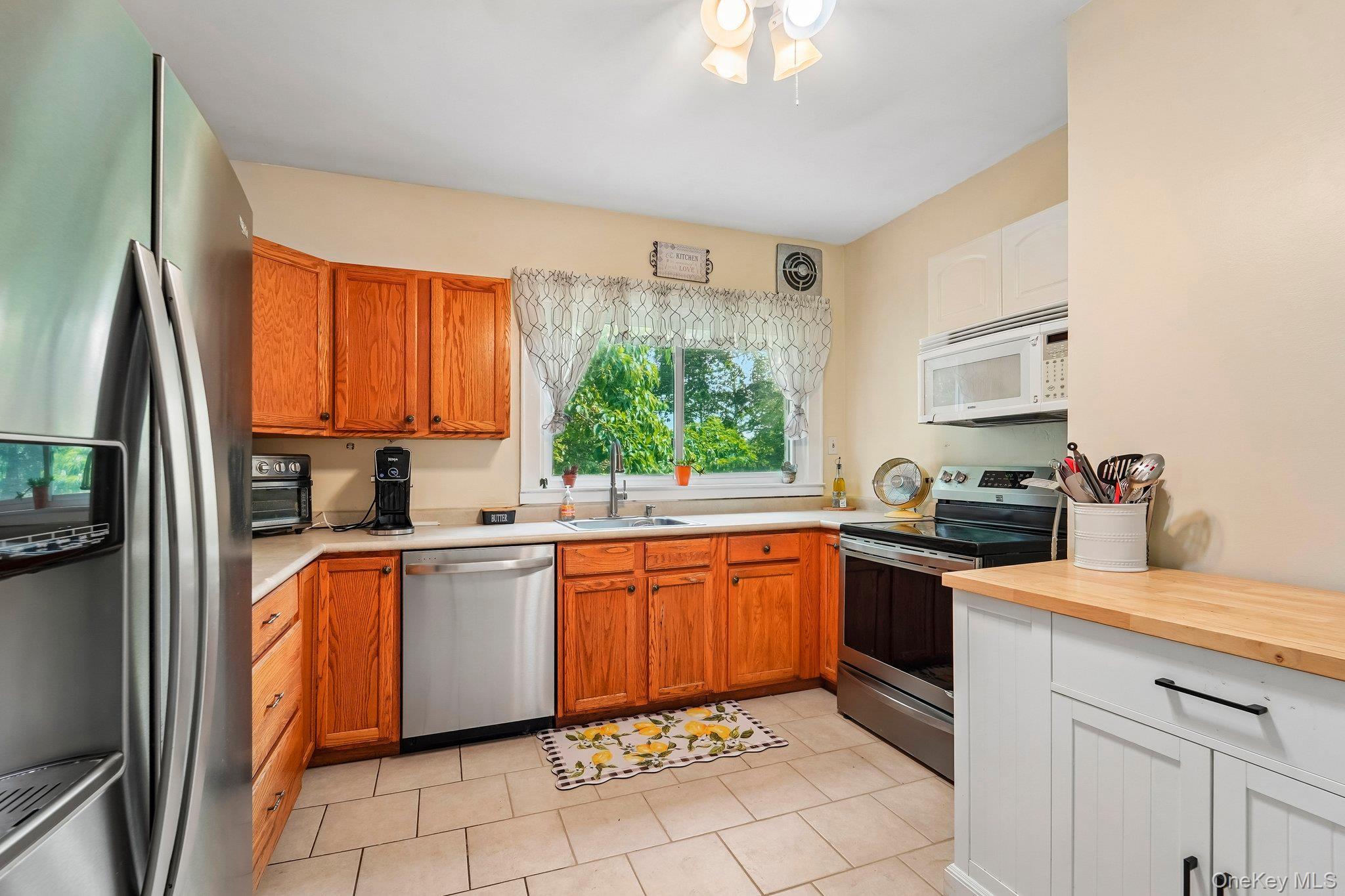 Single Family Baron De Hirsch Road Westchester County, NY 10517, MLS-1015097-8