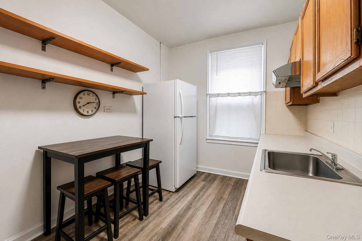 Single Family E 242nd Street Bronx, NY 10470, MLS-1015109-23