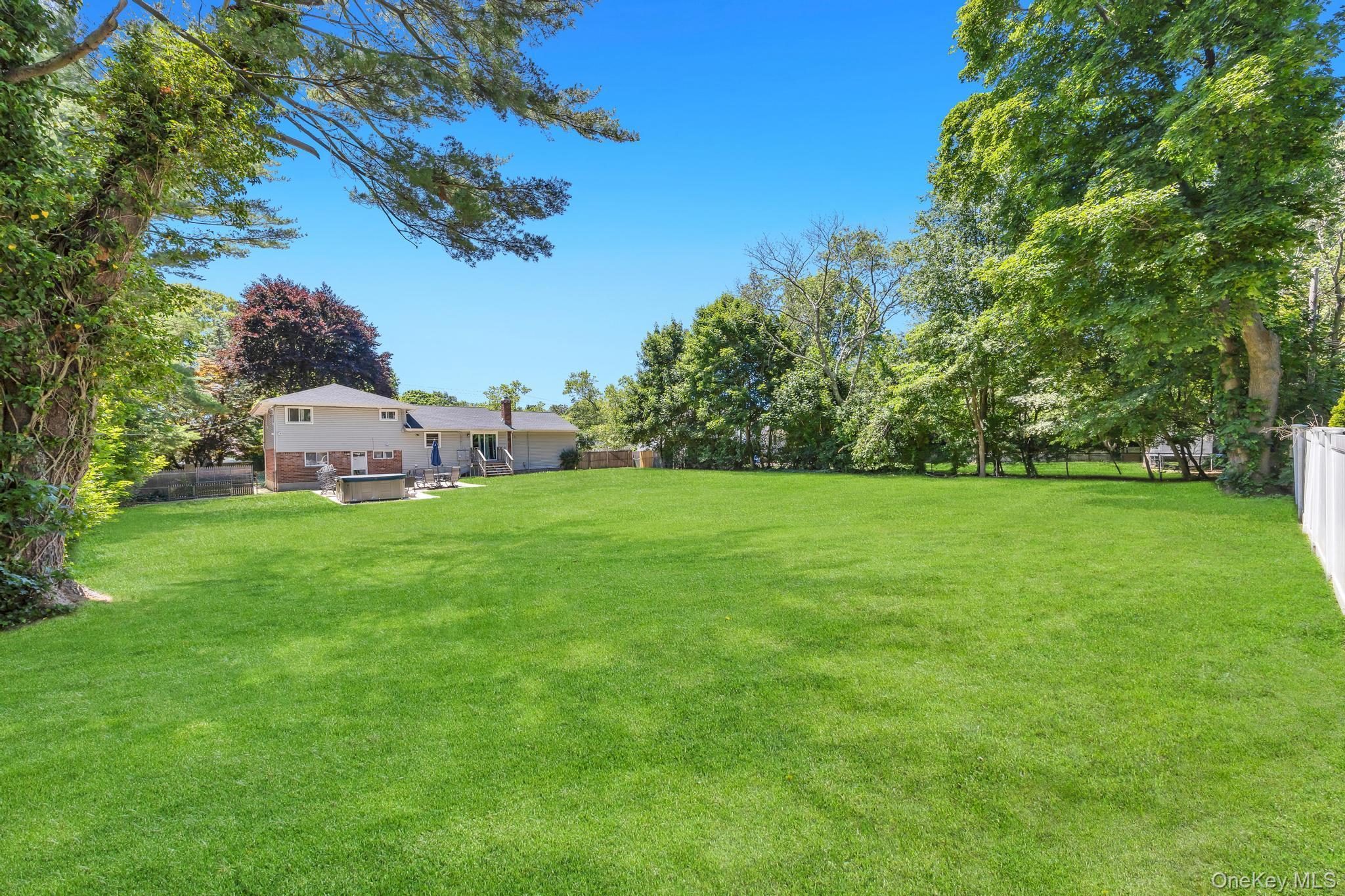 Single Family Burr Road  Suffolk County, NY 11731, MLS-1015112-10