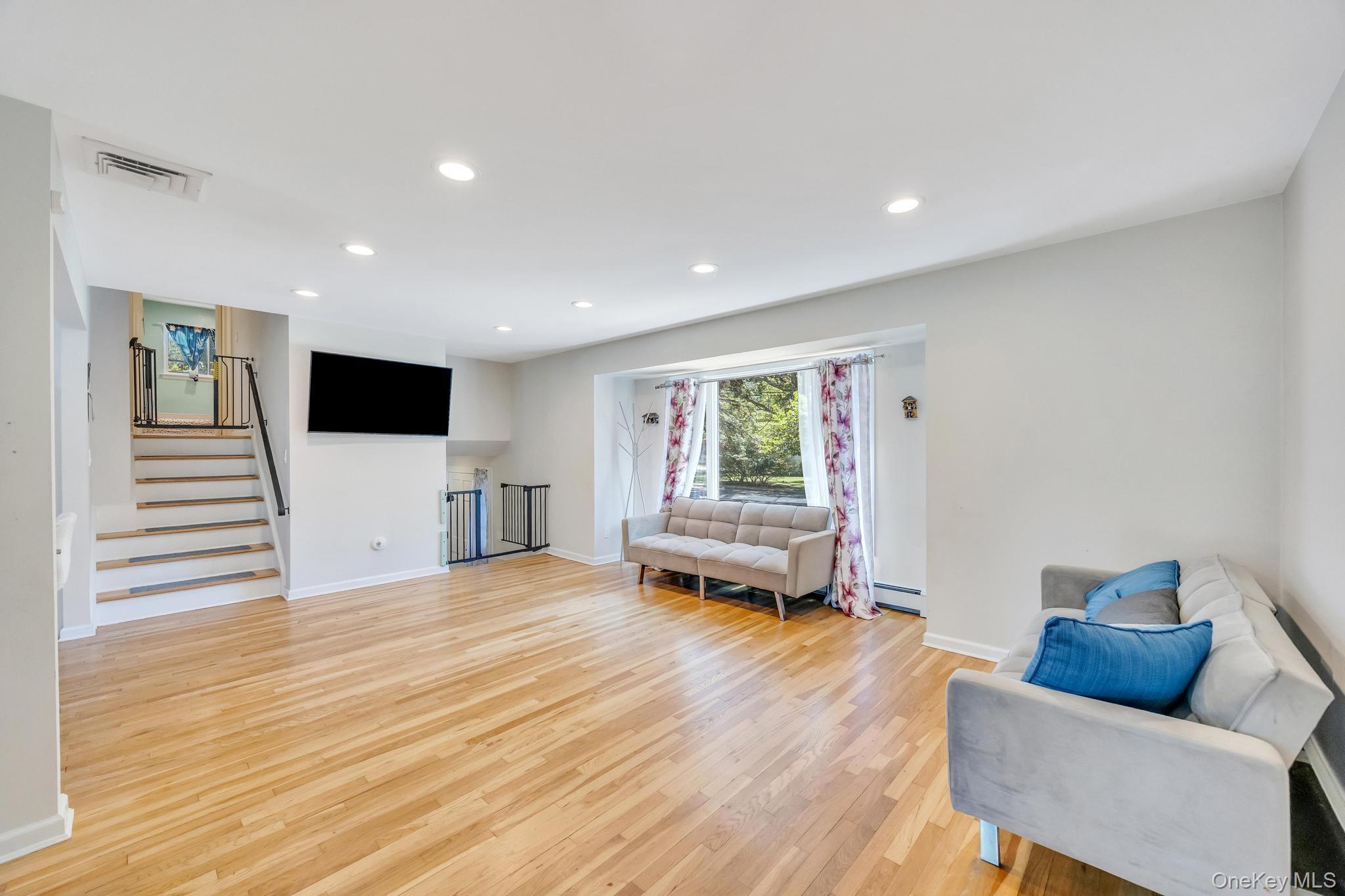 Single Family Burr Road  Suffolk County, NY 11731, MLS-1015112-14