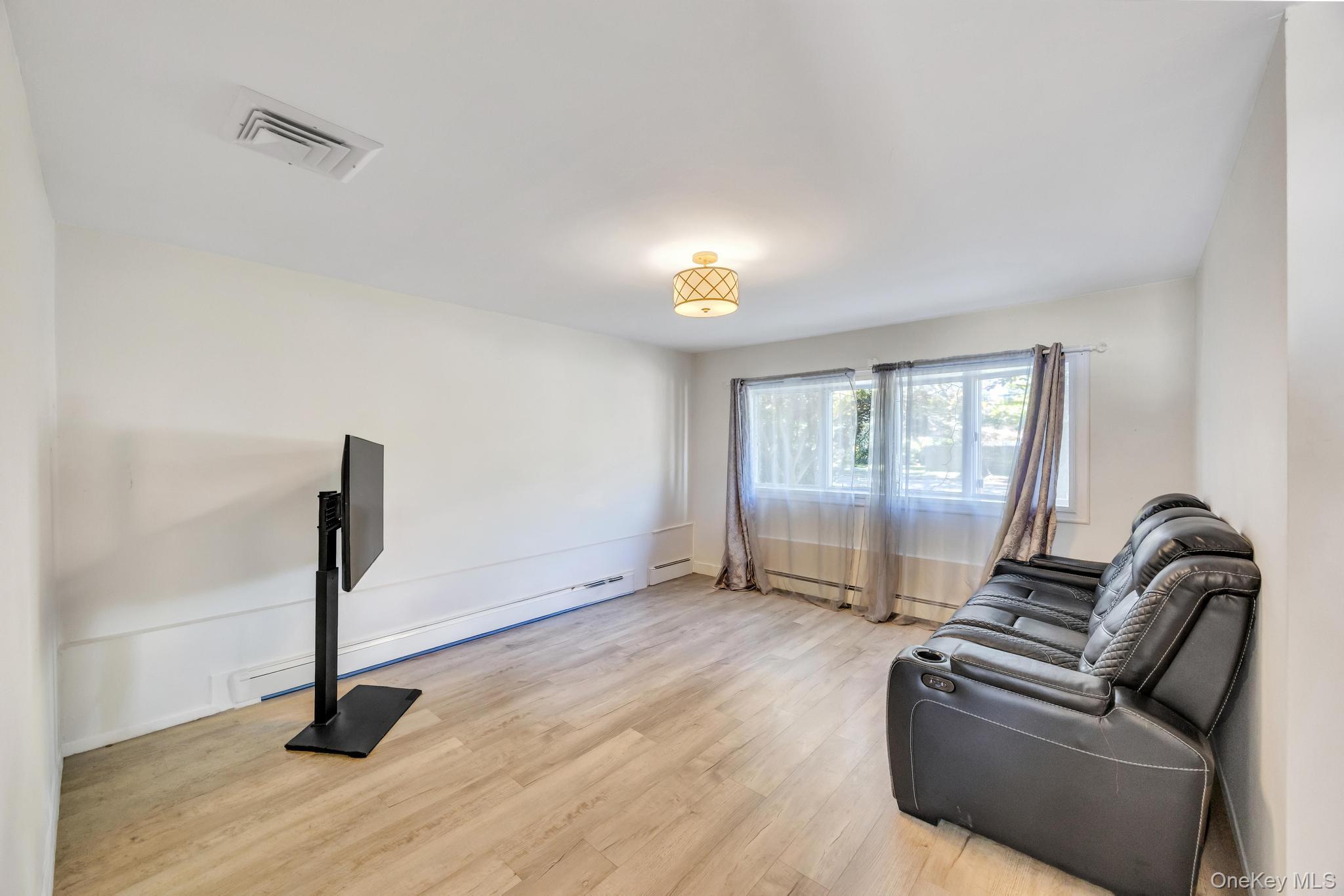 Single Family Burr Road  Suffolk County, NY 11731, MLS-1015112-34