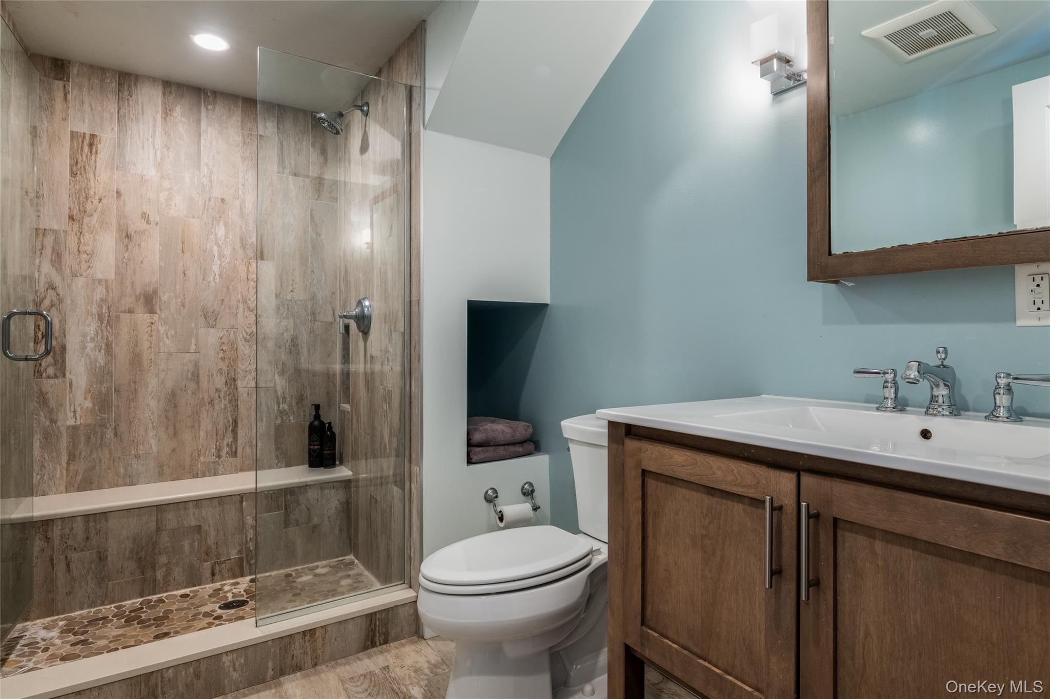 Single Family Hix Avenue Westchester County, NY 10580, MLS-1015115-21