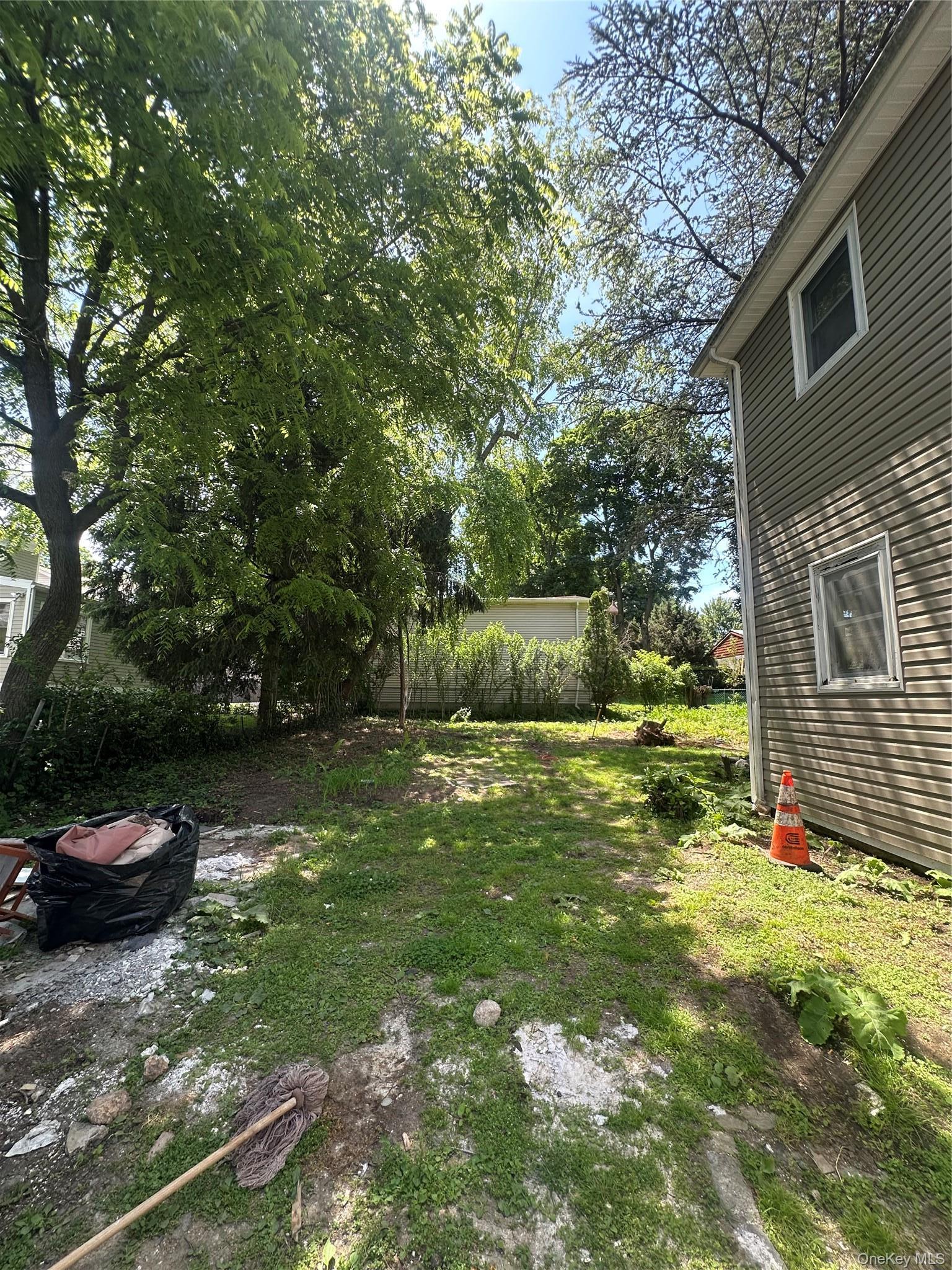 Single Family Hinman Place Westchester County, NY 10543, MLS-1015175-3