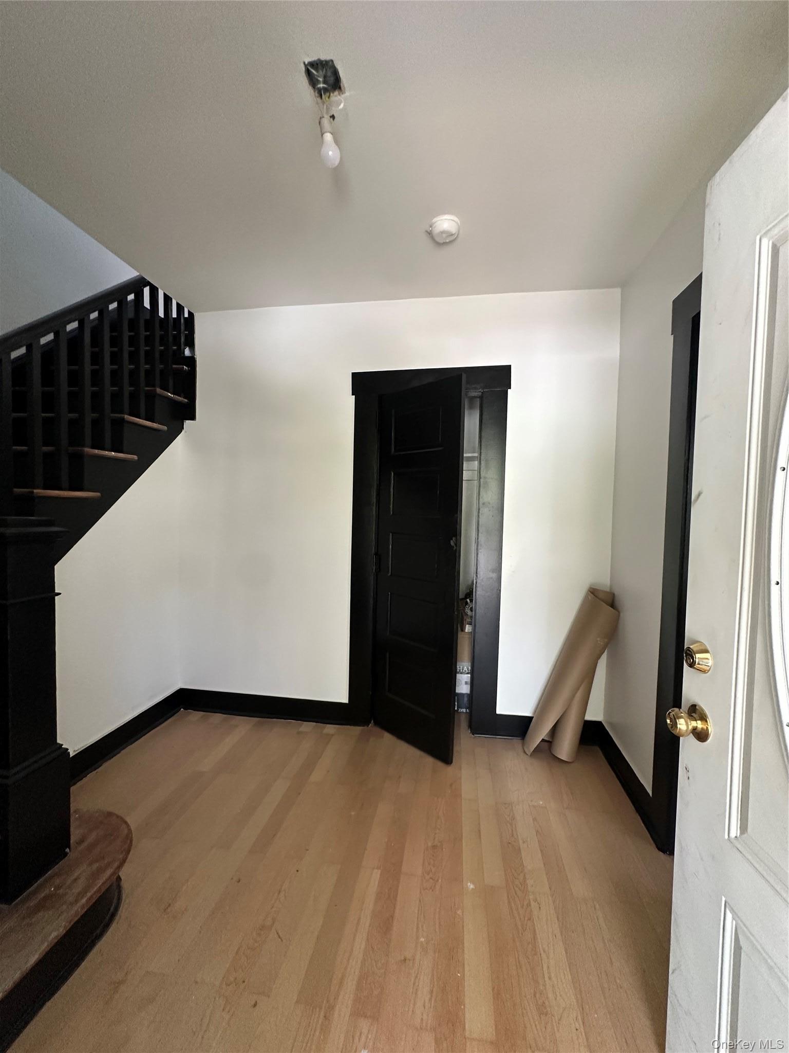 Single Family Hinman Place Westchester County, NY 10543, MLS-1015175-7