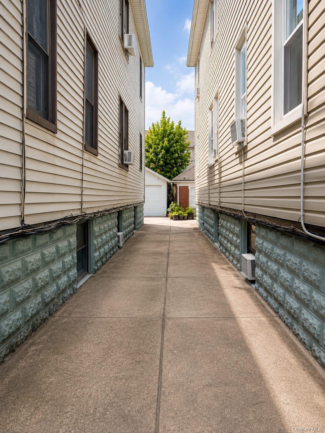 Single Family Leland Avenue  Bronx, NY 10472, MLS-1015202-10