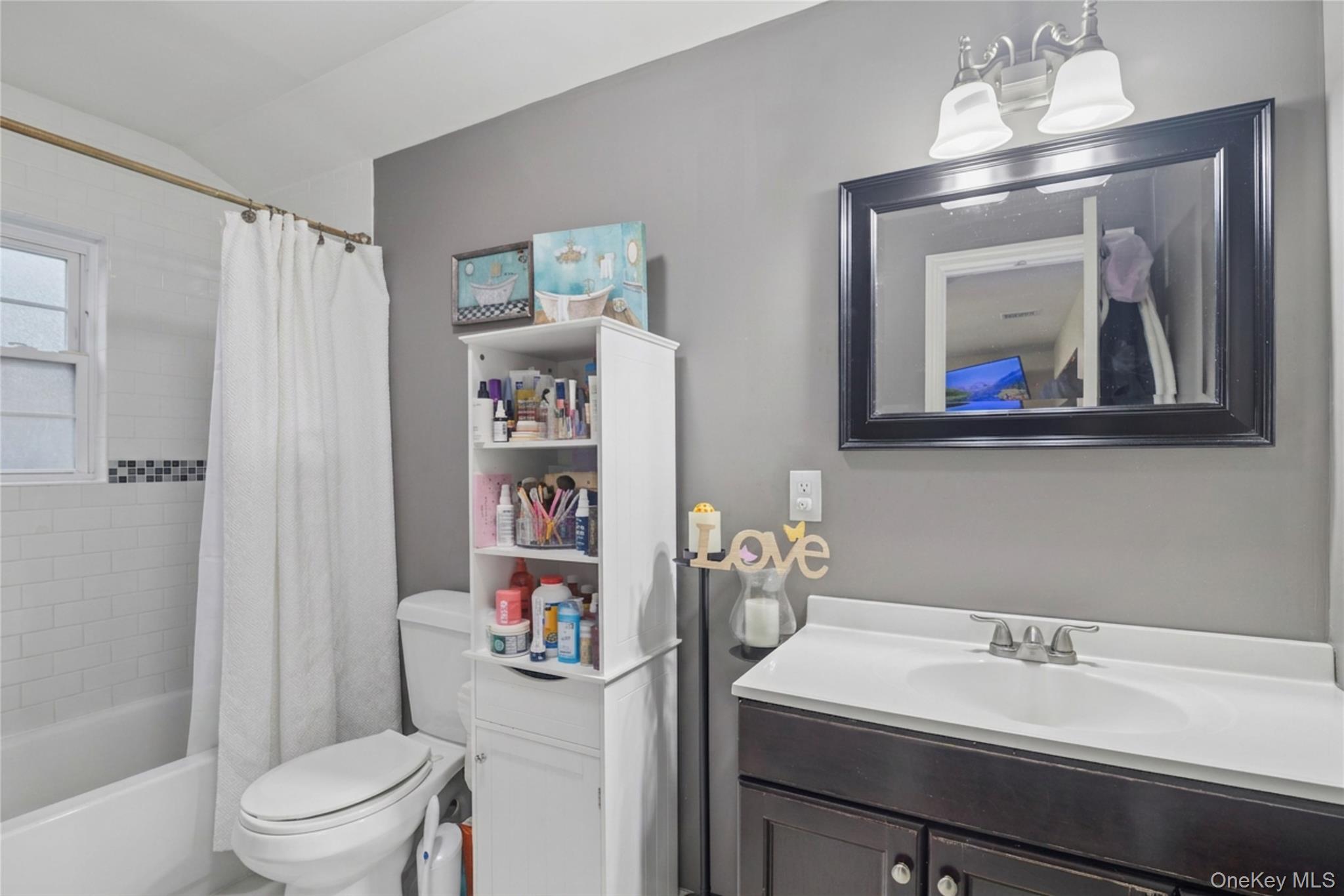 Single Family Parsnip Pond Road  Suffolk County, NY 11755, MLS-1015205-17