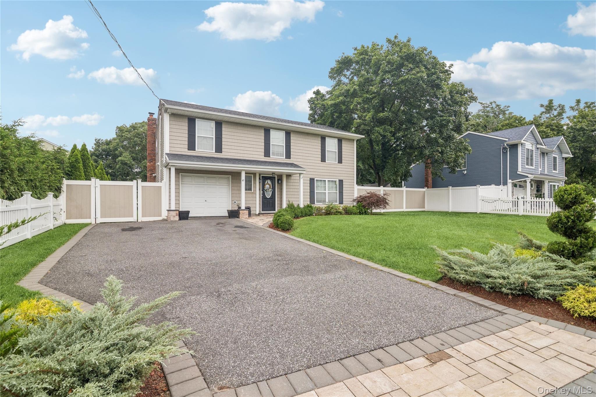 Single Family Parsnip Pond Road  Suffolk County, NY 11755, MLS-1015205-2