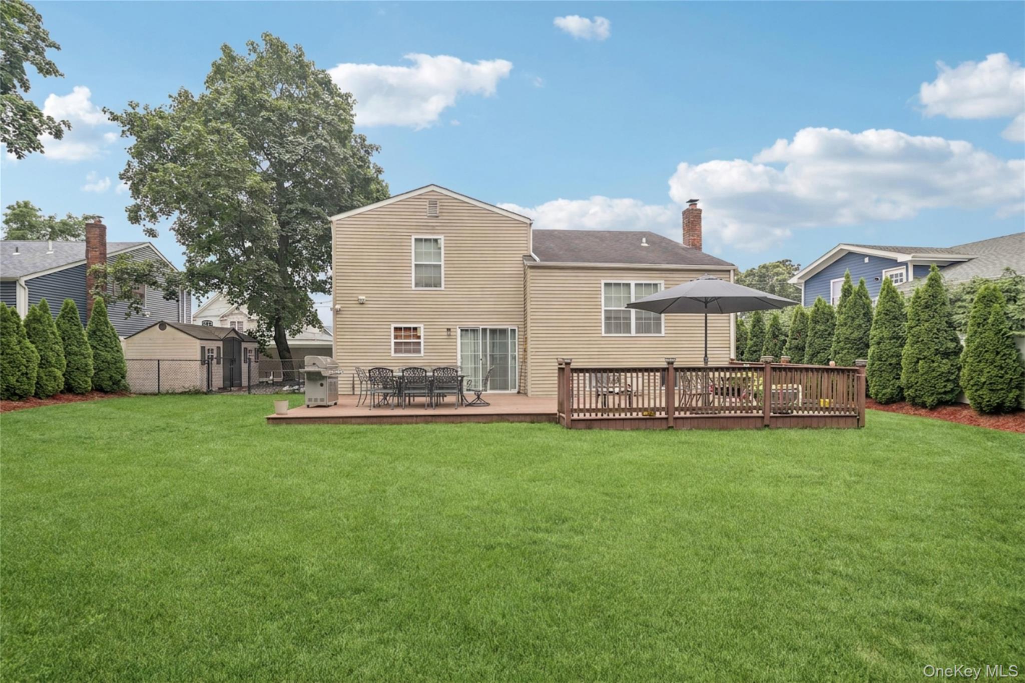 Single Family Parsnip Pond Road  Suffolk County, NY 11755, MLS-1015205-29