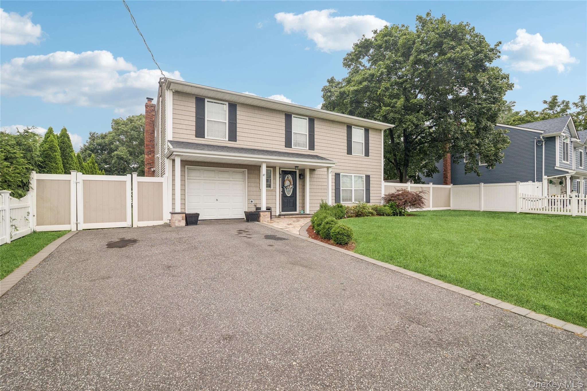 Single Family Parsnip Pond Road  Suffolk County, NY 11755, MLS-1015205-3