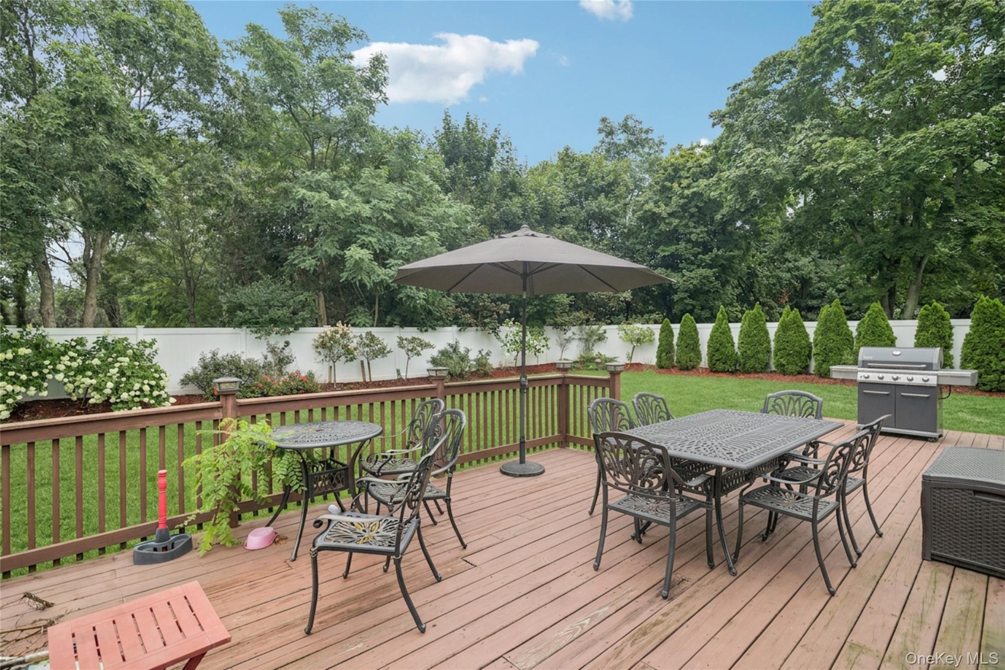 Single Family Parsnip Pond Road  Suffolk County, NY 11755, MLS-1015205-34