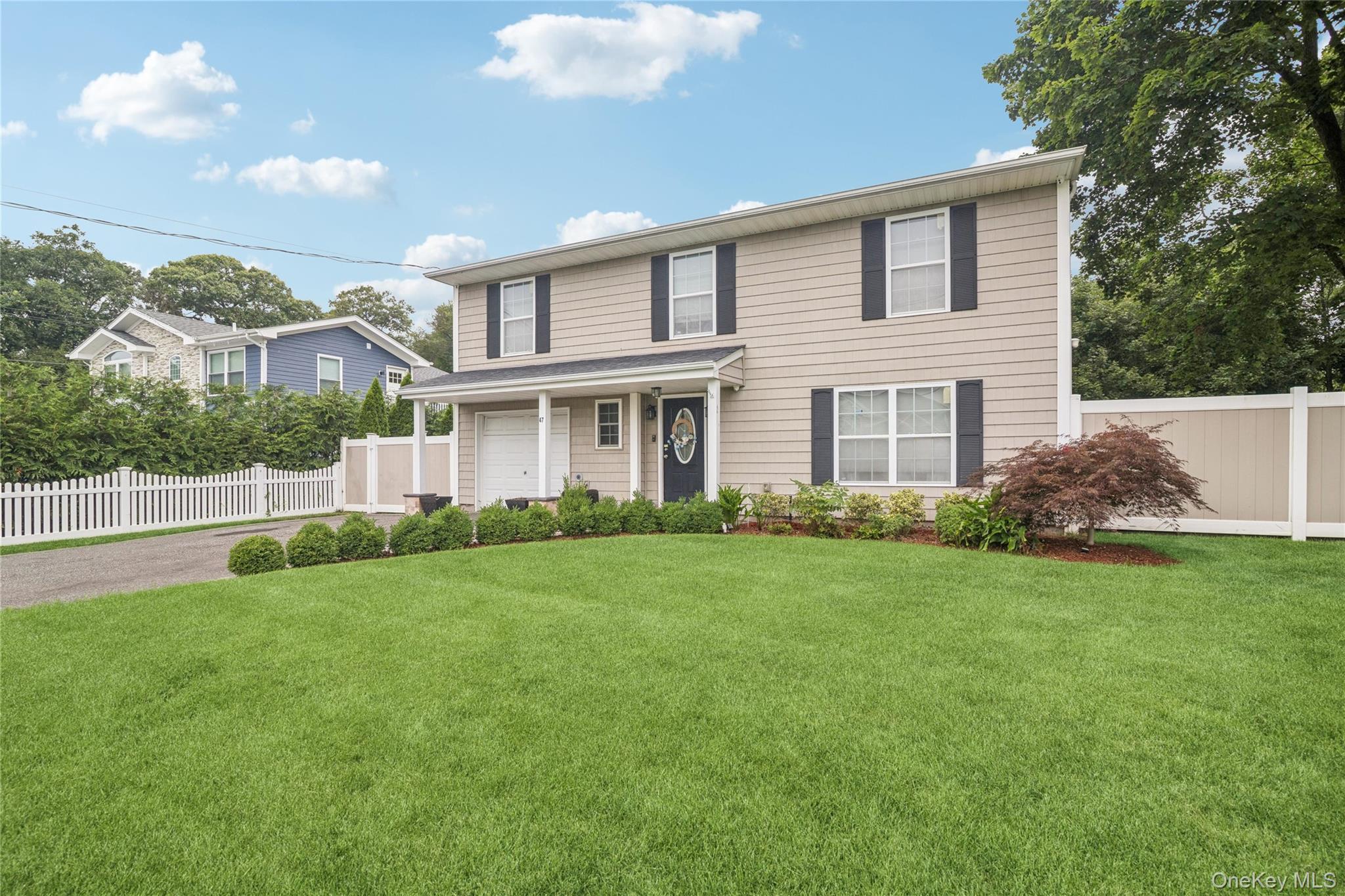 Single Family Parsnip Pond Road  Suffolk County, NY 11755, MLS-1015205-4