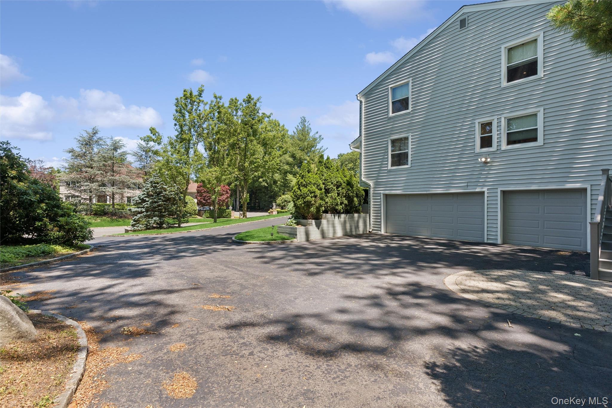 Single Family Greenwood Lane  Nassau County, NY 11797, MLS-1015209-41