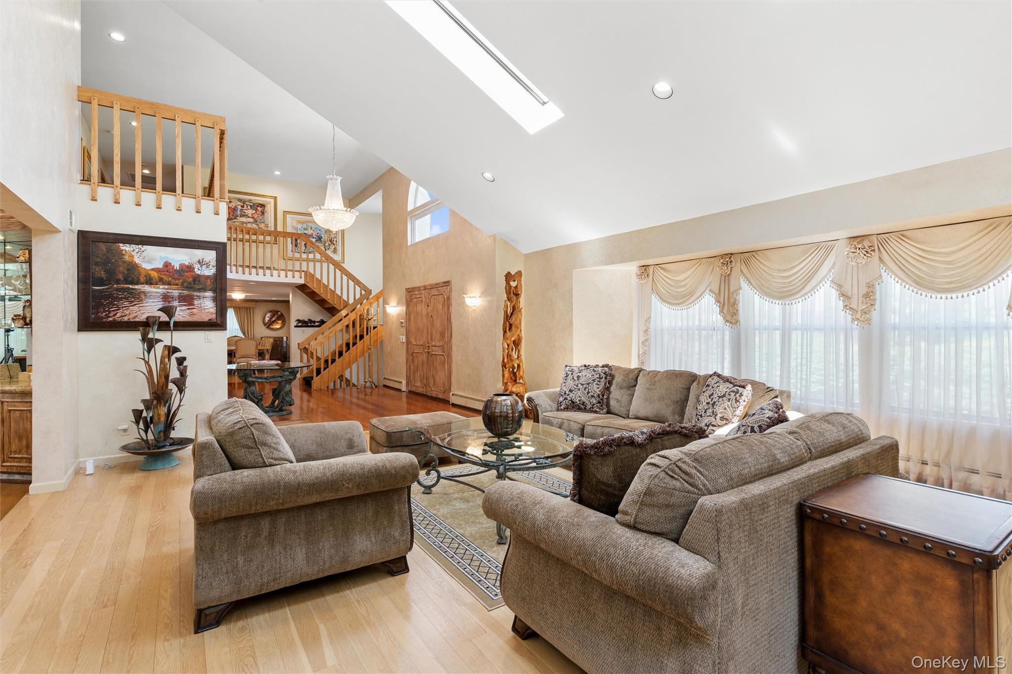 Single Family Greenwood Lane  Nassau County, NY 11797, MLS-1015209-7