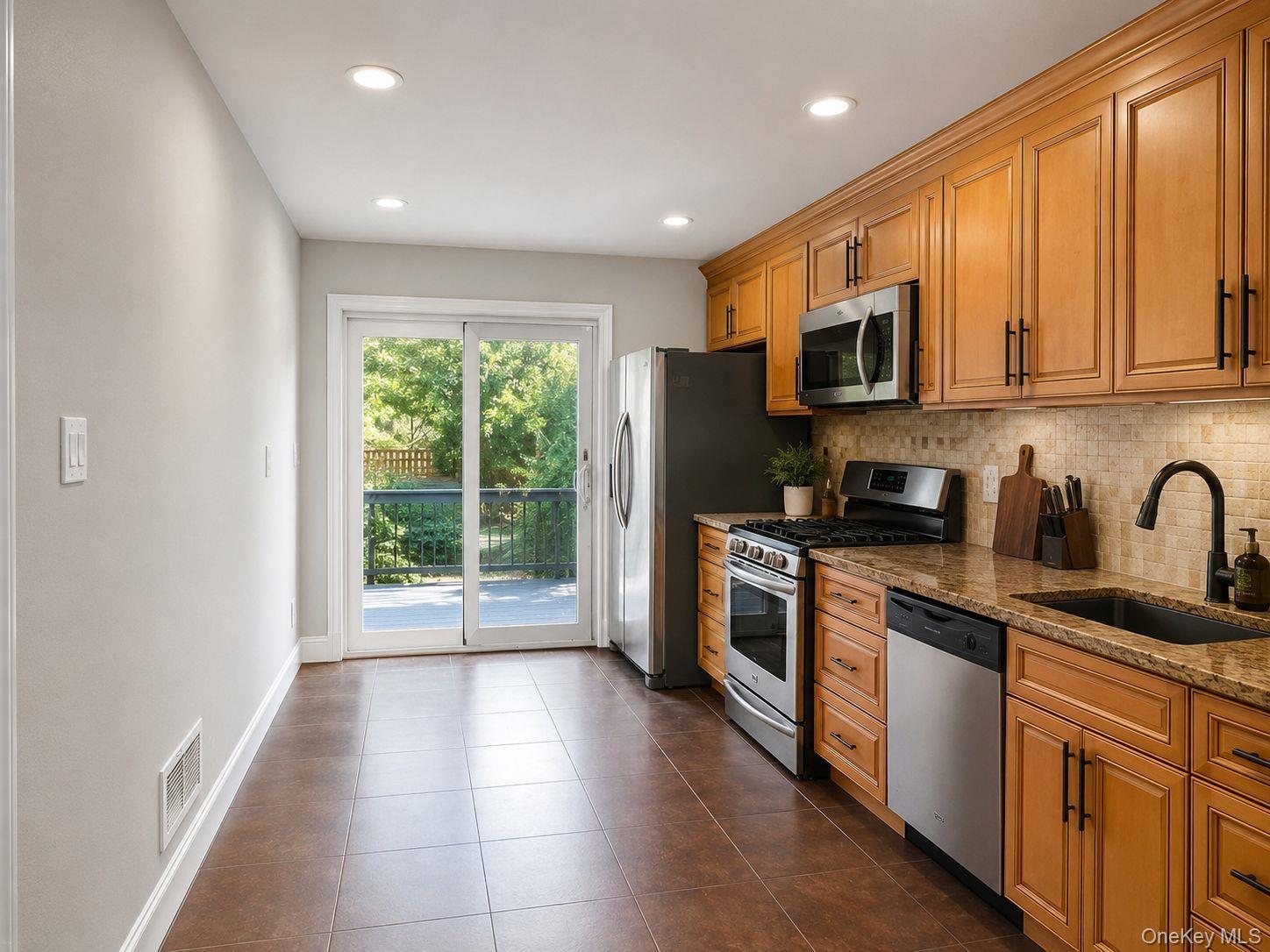 Single Family Metropolitan Avenue Queens, NY 11379, MLS-1015215-6