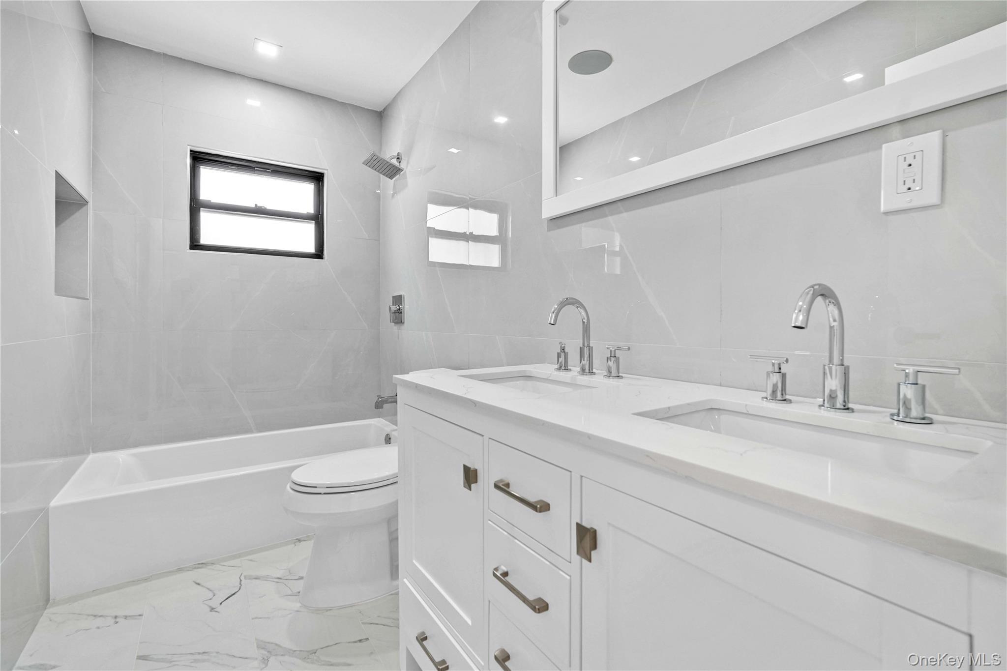 Single Family E 31st Street Brooklyn, NY 11210, MLS-1015226-15