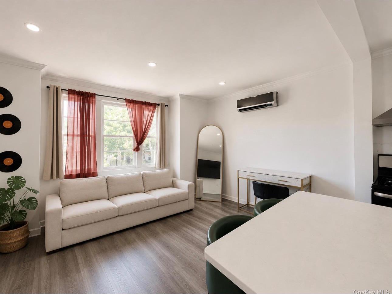 Single Family 80th Road  Queens, NY 11385, MLS-1015289-12
