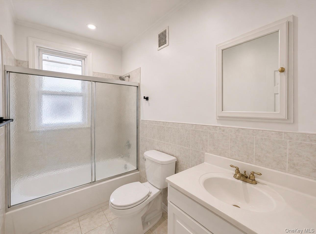 Single Family 80th Road  Queens, NY 11385, MLS-1015289-14