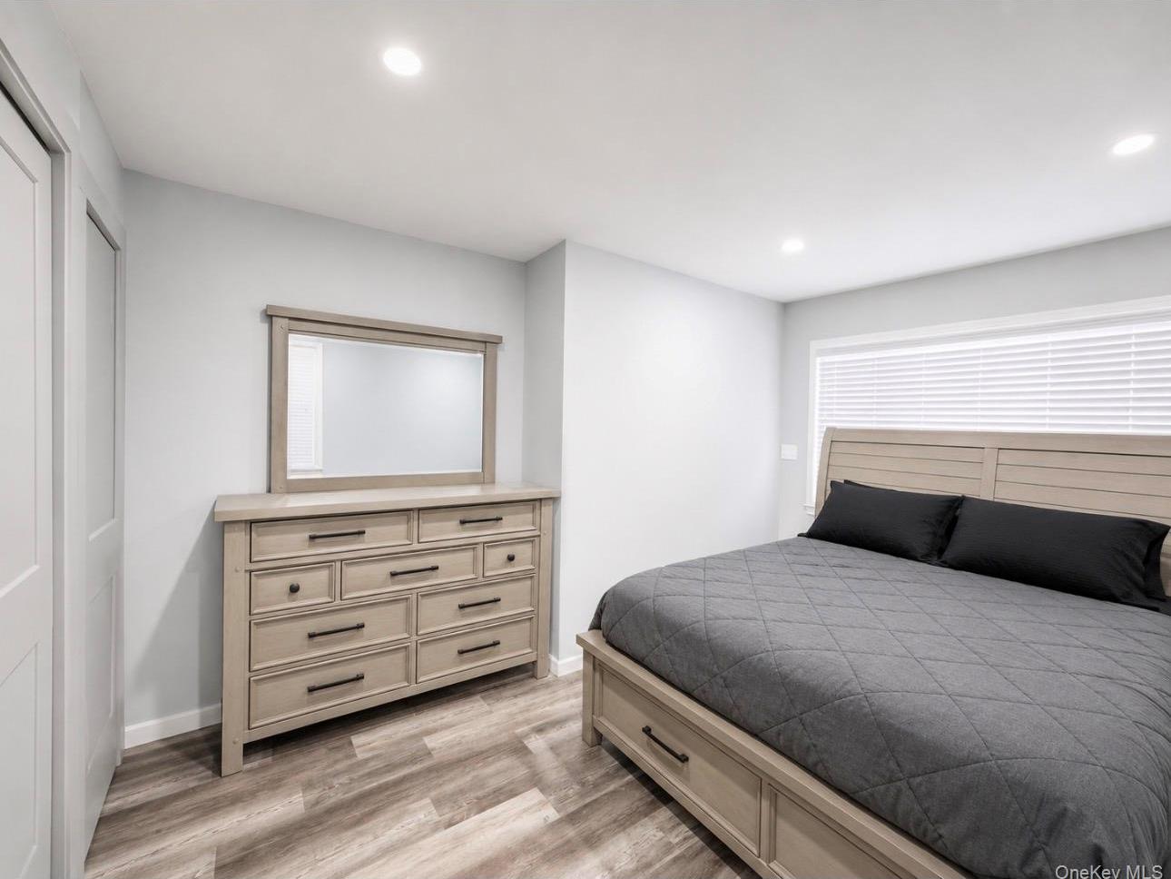 Single Family 80th Road  Queens, NY 11385, MLS-1015289-7