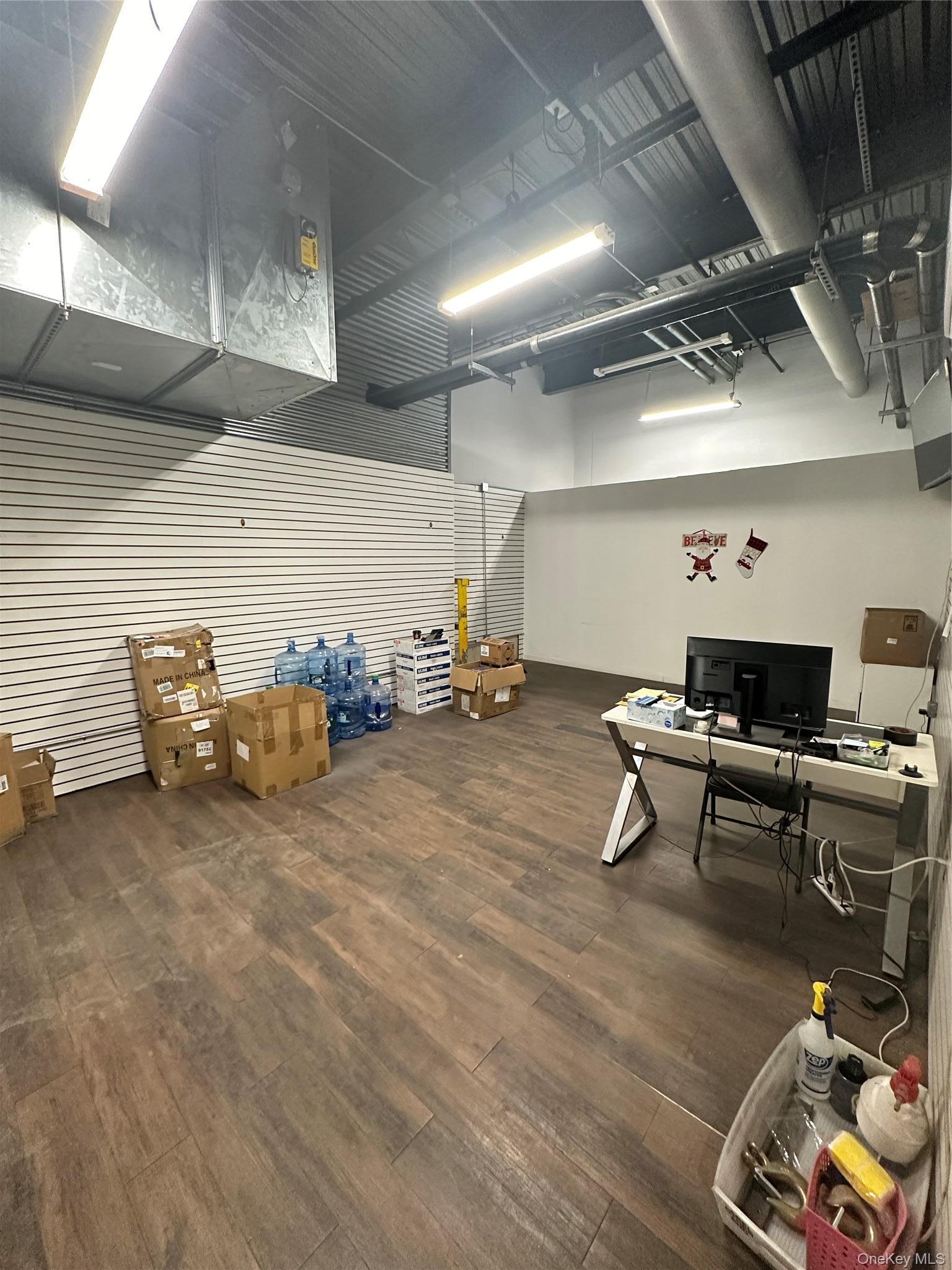 Commercial Lease Brookville  Queens, NY 11422, MLS-1015315-4