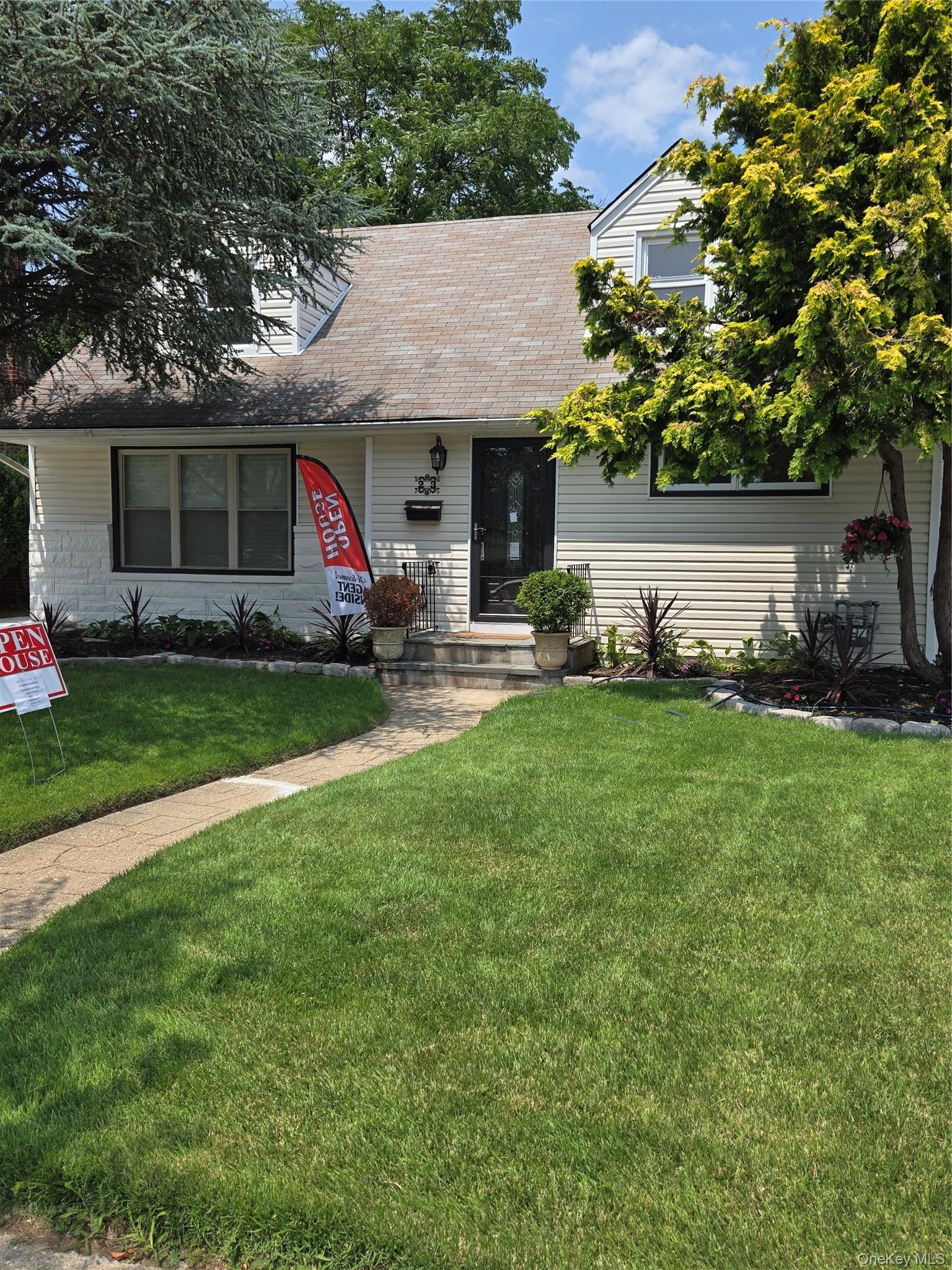 Single Family Harriman Avenue  Nassau County, NY 11550, MLS-1015316-16