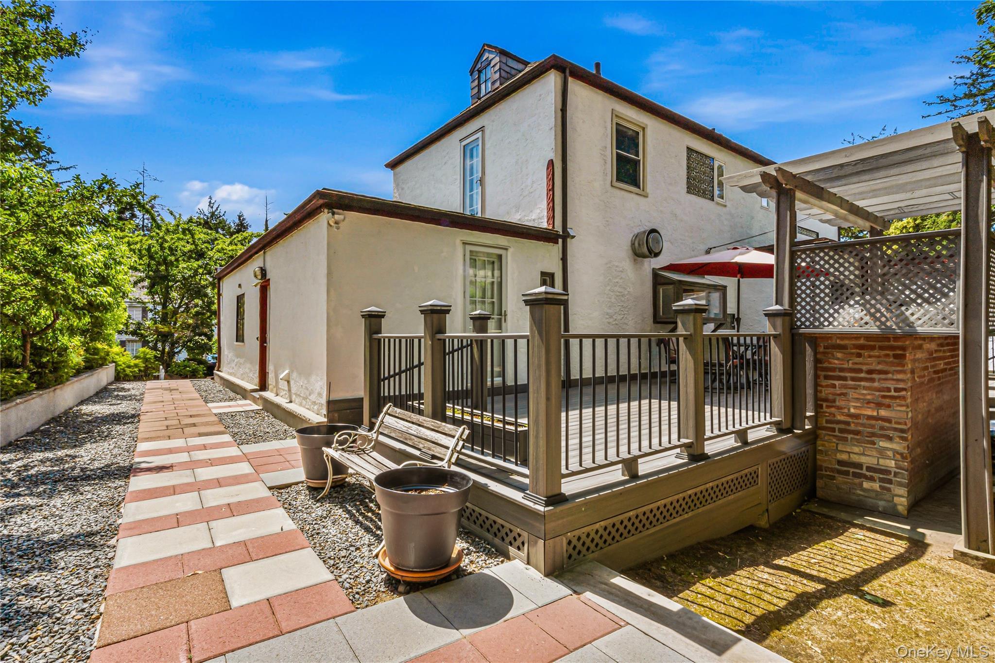 Single Family Strathmore Road  Nassau County, NY 11023, MLS-1015327-30