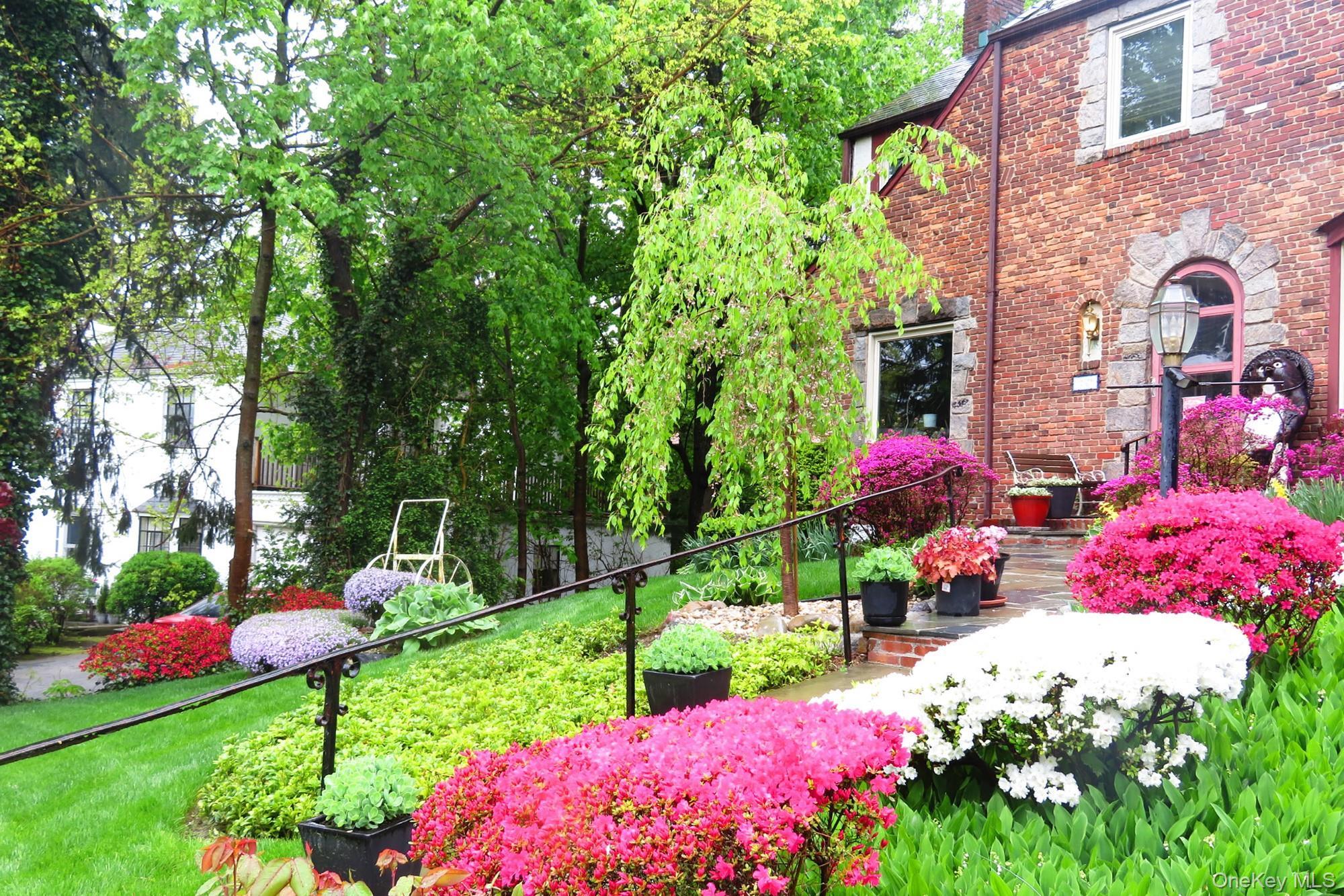 Single Family Strathmore Road  Nassau County, NY 11023, MLS-1015327-32
