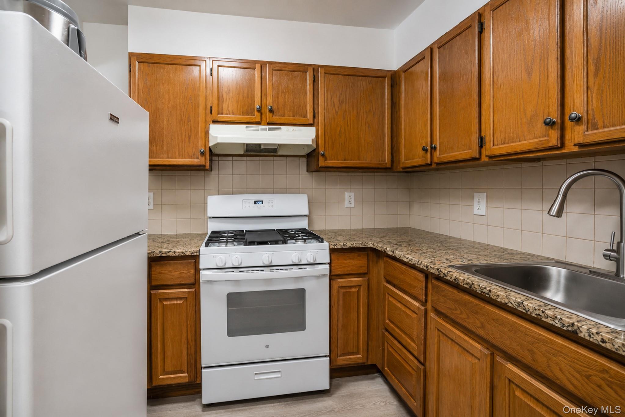 Single Family 37th Brooklyn, NY 11224, MLS-1015379-9