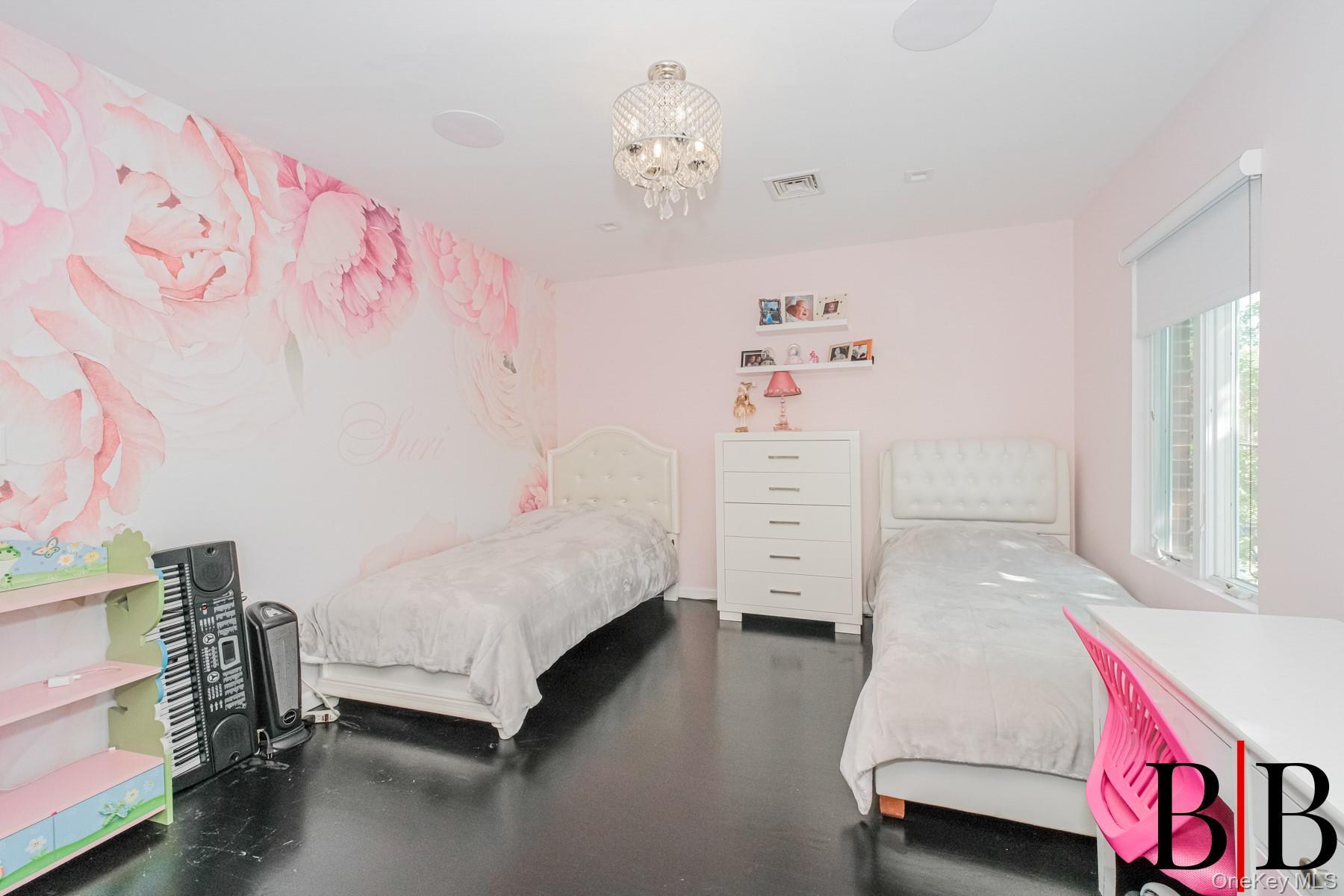 Single Family E 72nd Street Brooklyn, NY 11234, MLS-1015382-16
