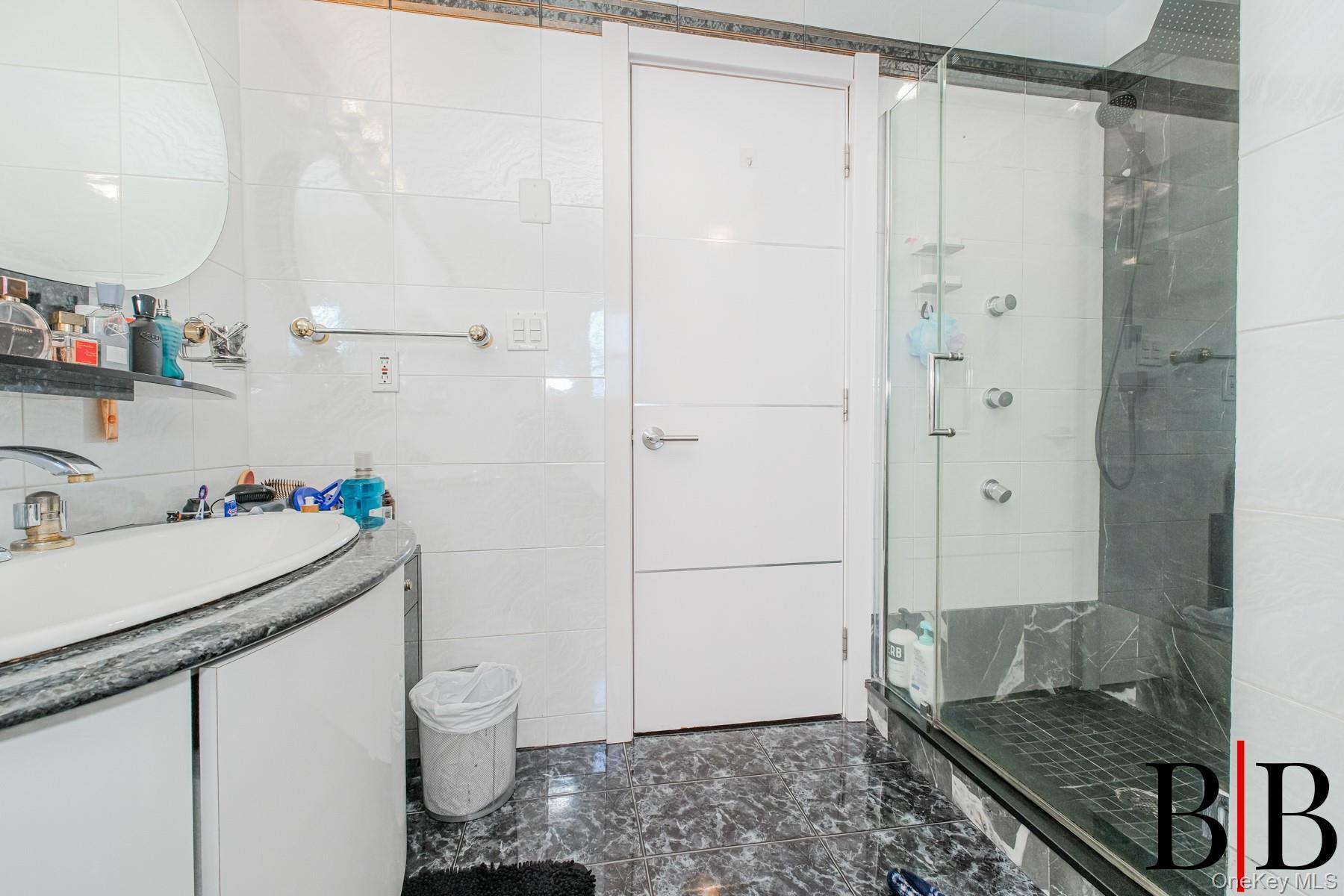 Single Family E 72nd Street Brooklyn, NY 11234, MLS-1015382-21