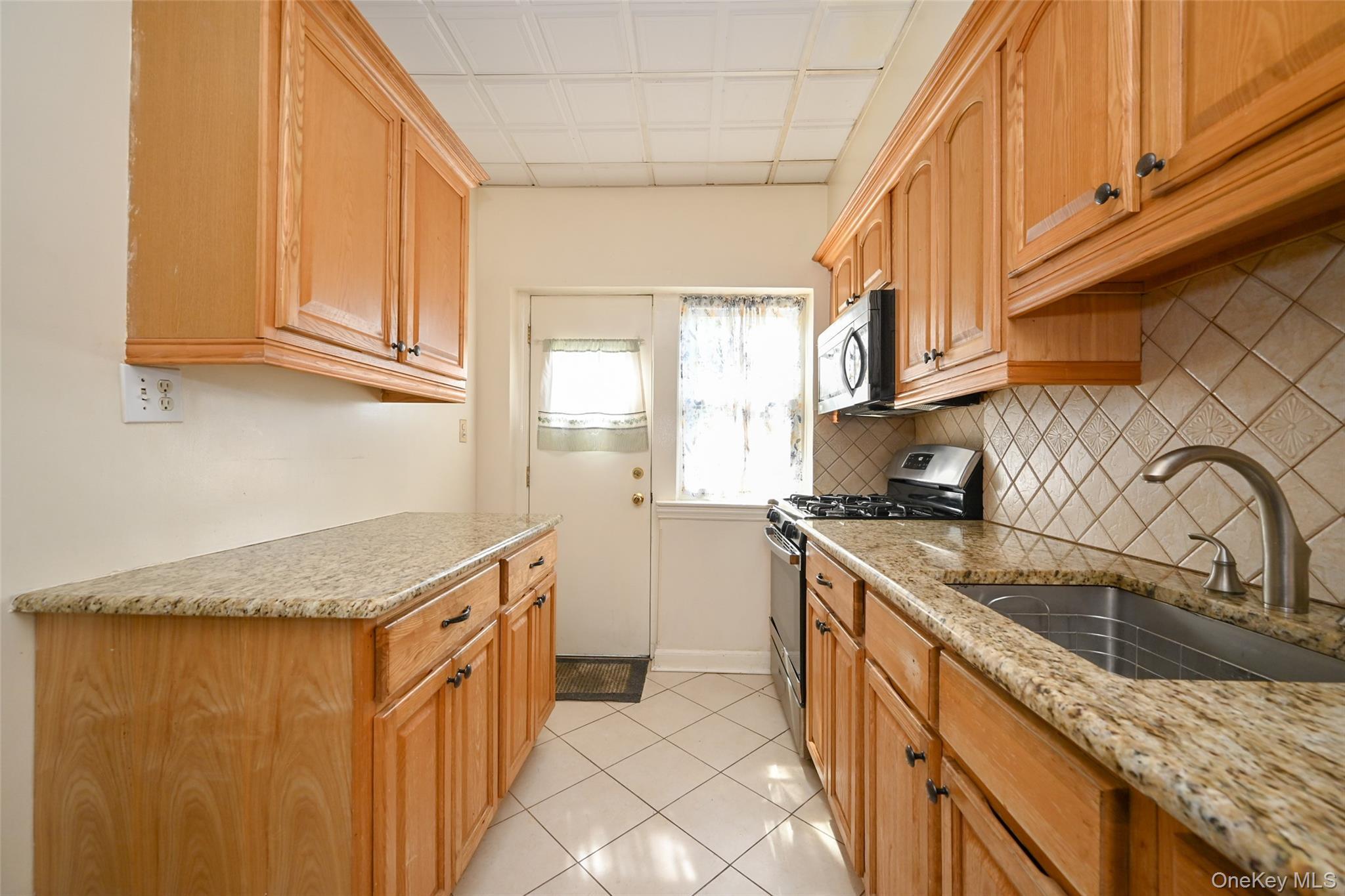 Single Family 154th Street  Queens, NY 11357, MLS-1015428-7