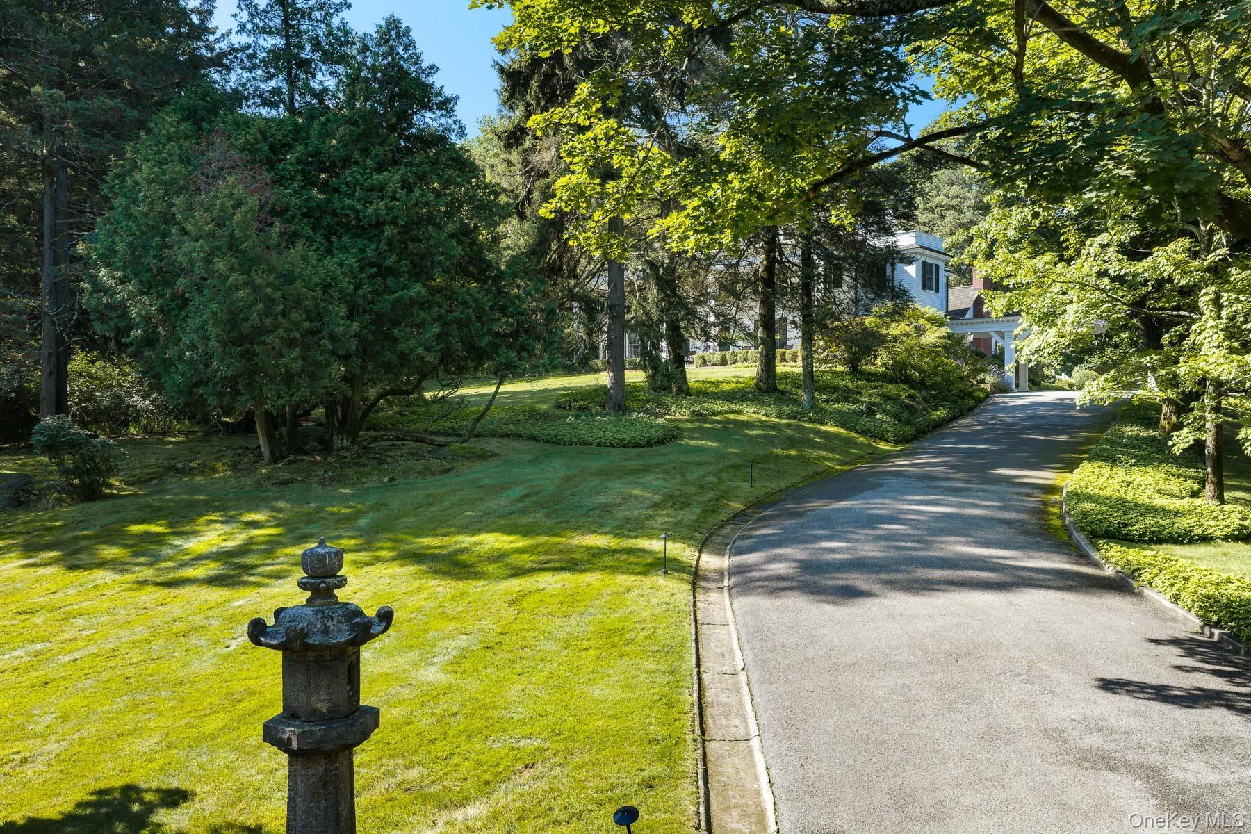 Single Family Scarborough Road  Westchester County, NY 10510, MLS-1015438-38