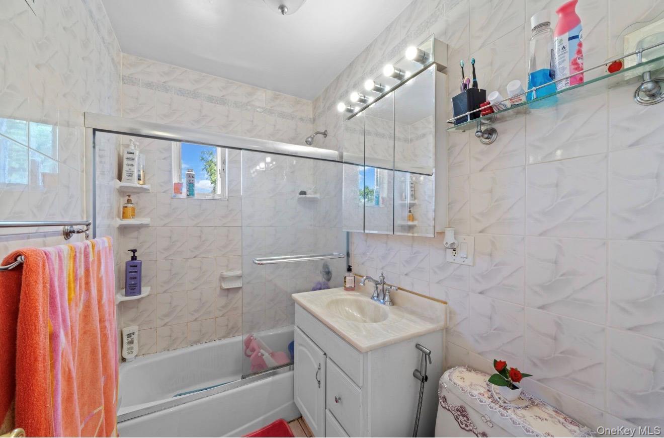 Single Family 12th Road Queens, NY 11357, MLS-1015440-13