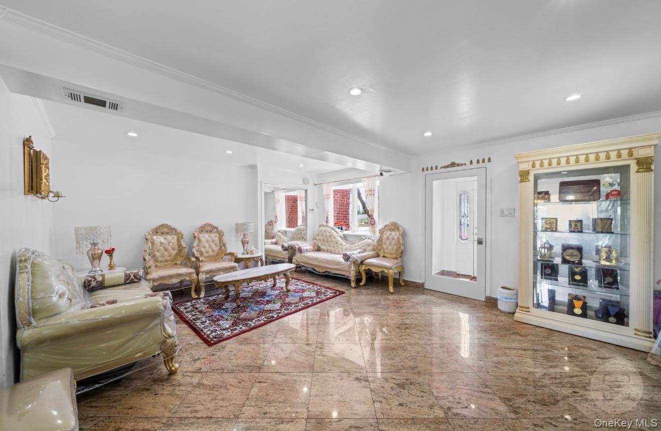 Single Family 12th Road Queens, NY 11357, MLS-1015440-4