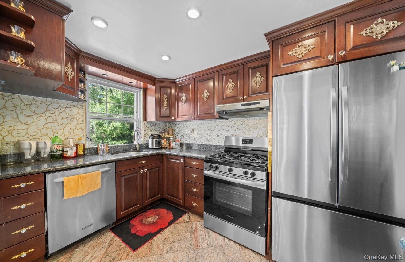 Single Family 12th Road Queens, NY 11357, MLS-1015440-6