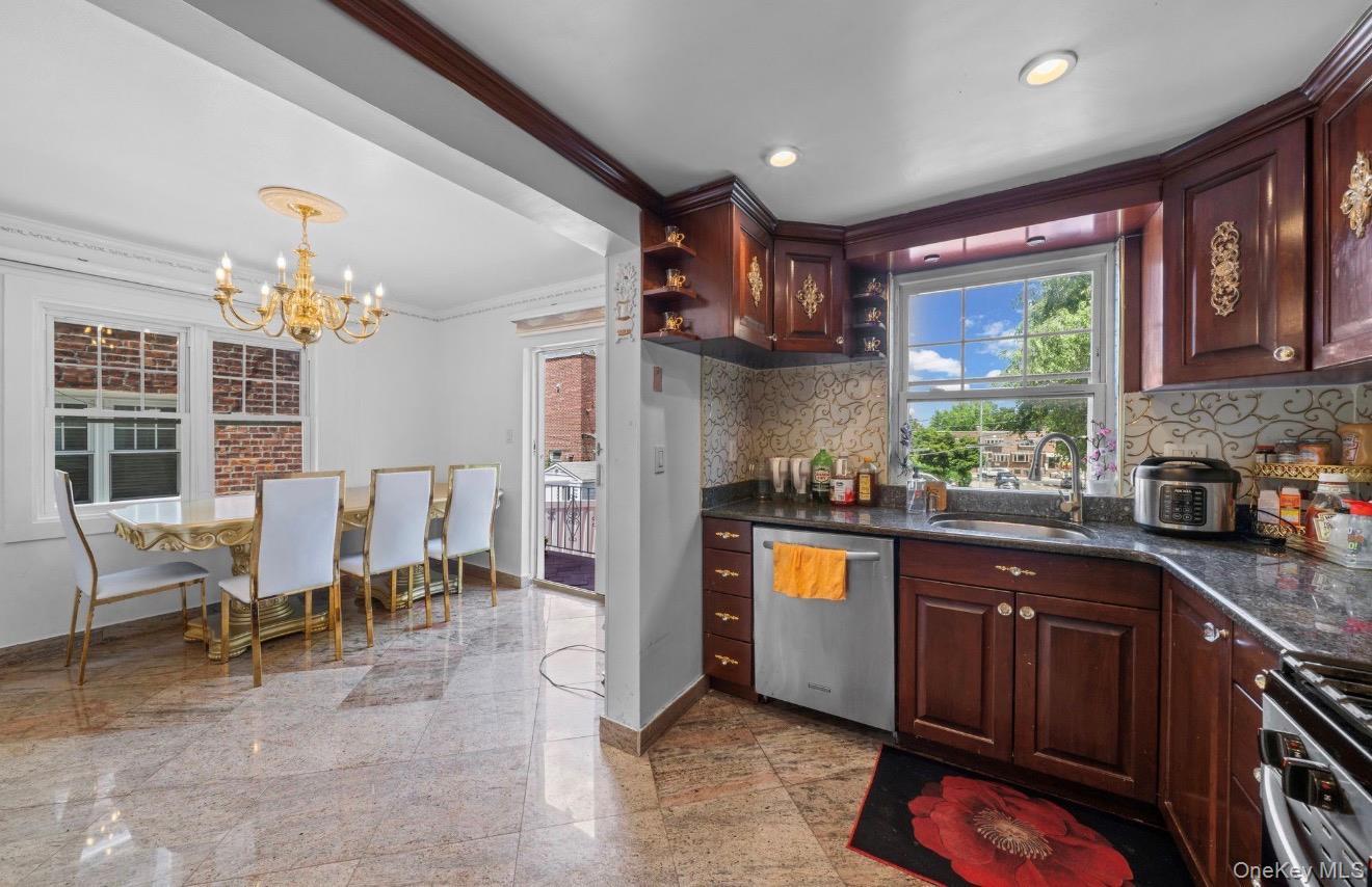 Single Family 12th Road Queens, NY 11357, MLS-1015440-7