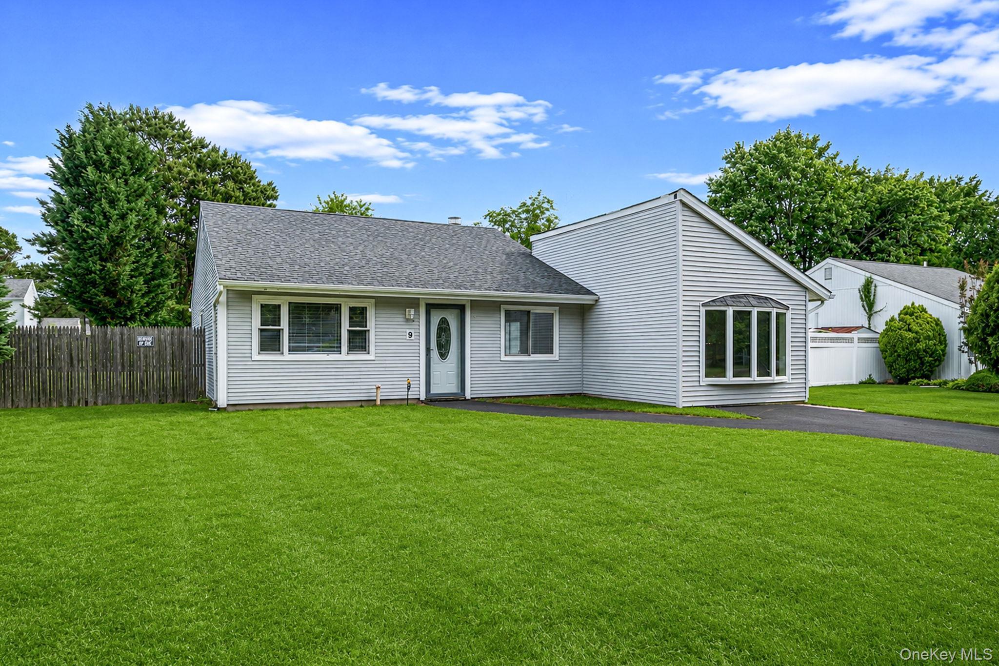 Single Family Carson Lane Suffolk County, NY 11763, MLS-1015446-2