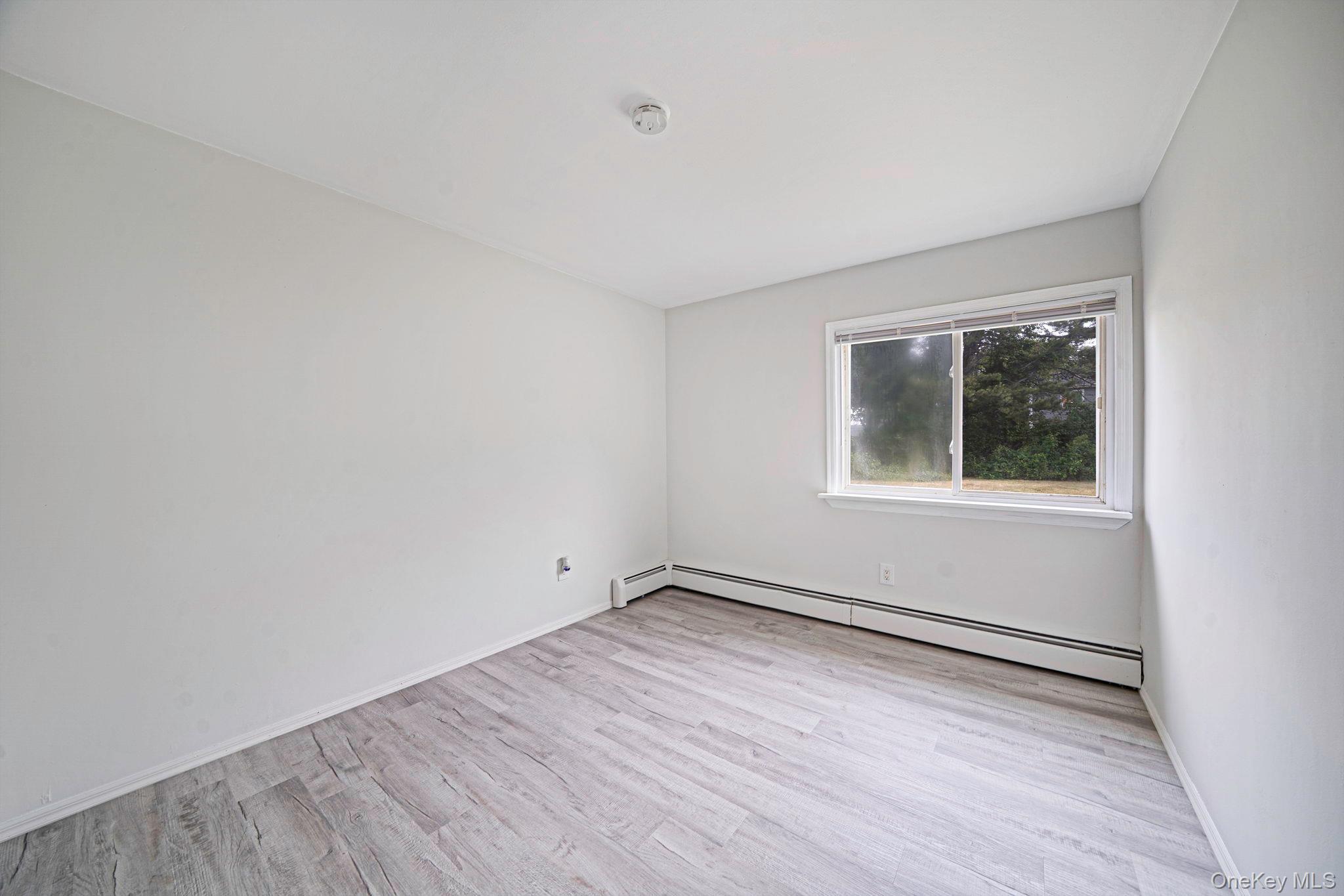 Single Family Carson Lane Suffolk County, NY 11763, MLS-1015446-27
