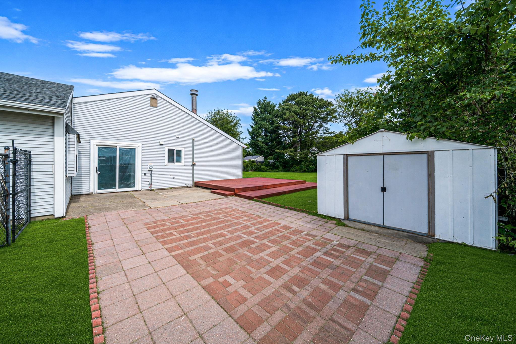 Single Family Carson Lane Suffolk County, NY 11763, MLS-1015446-3