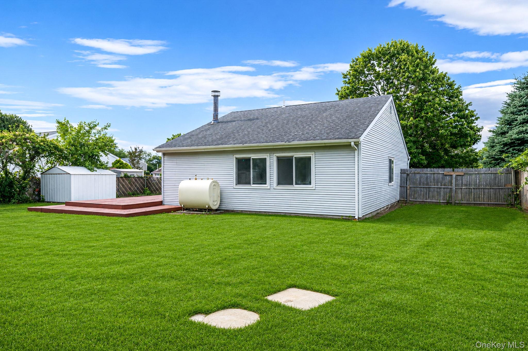 Single Family Carson Lane Suffolk County, NY 11763, MLS-1015446-6